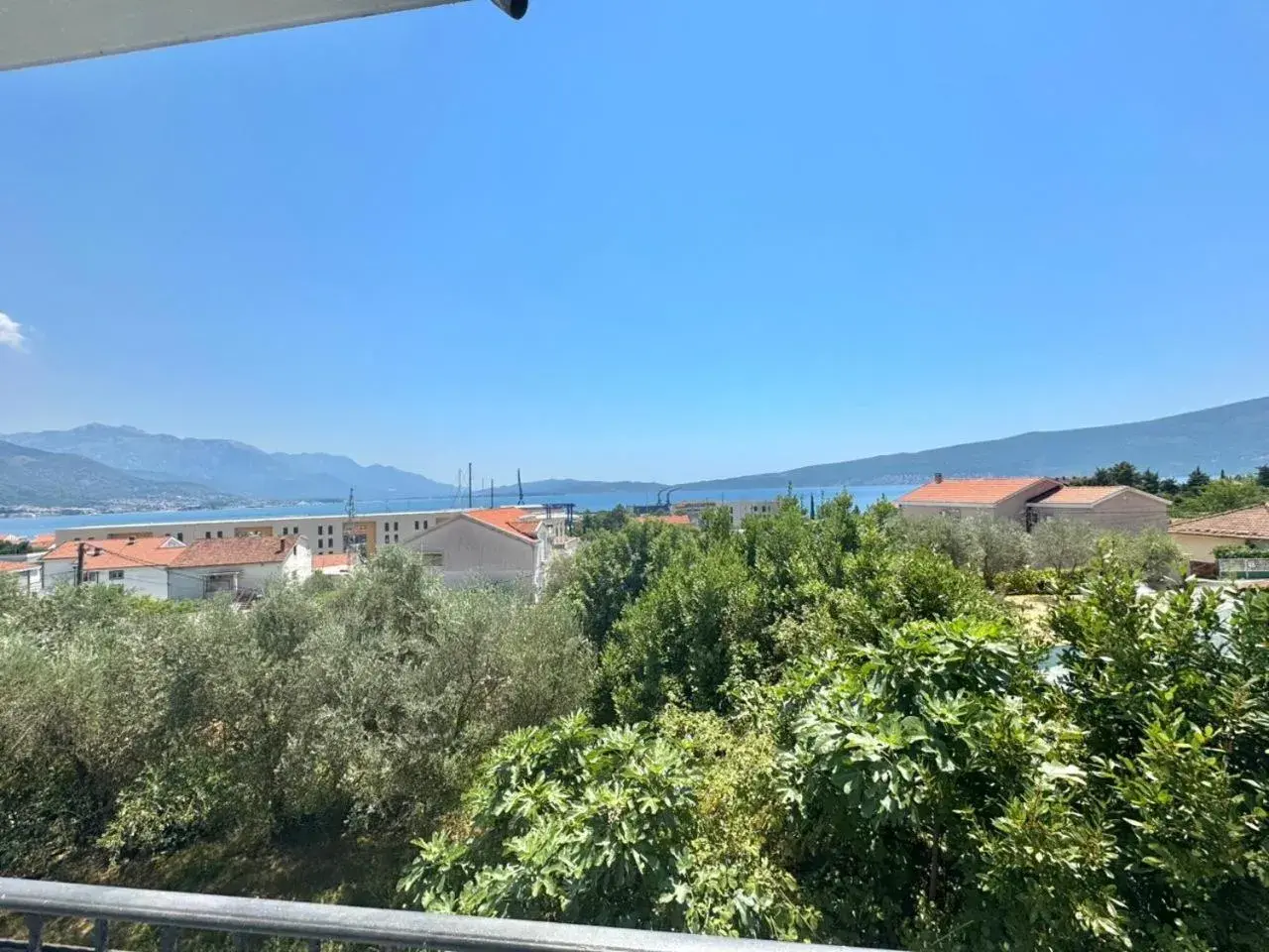 Studio with Sea View in Apartments Janda Bijela Studio with Sea View in Apartments Janda Bijela