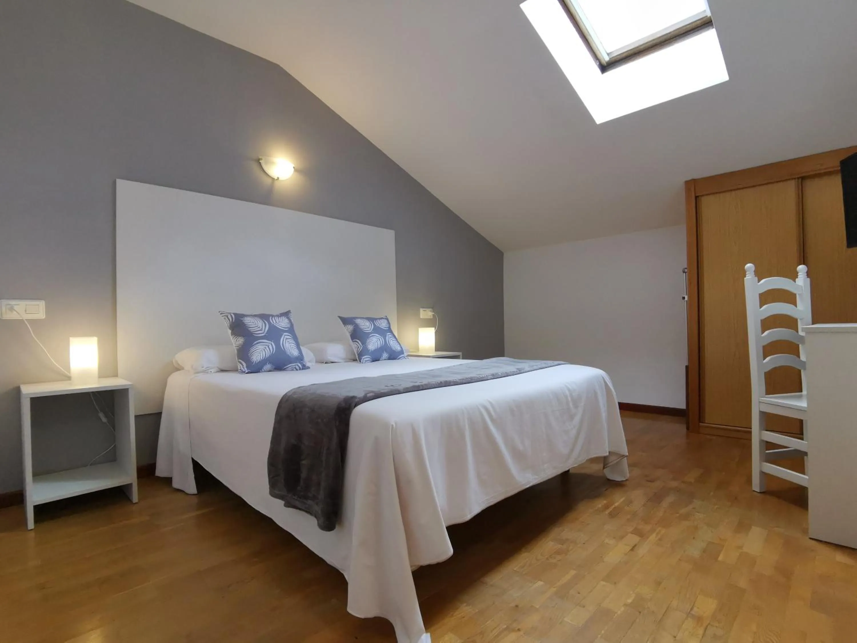 Bedroom in Hotel El Trasgu