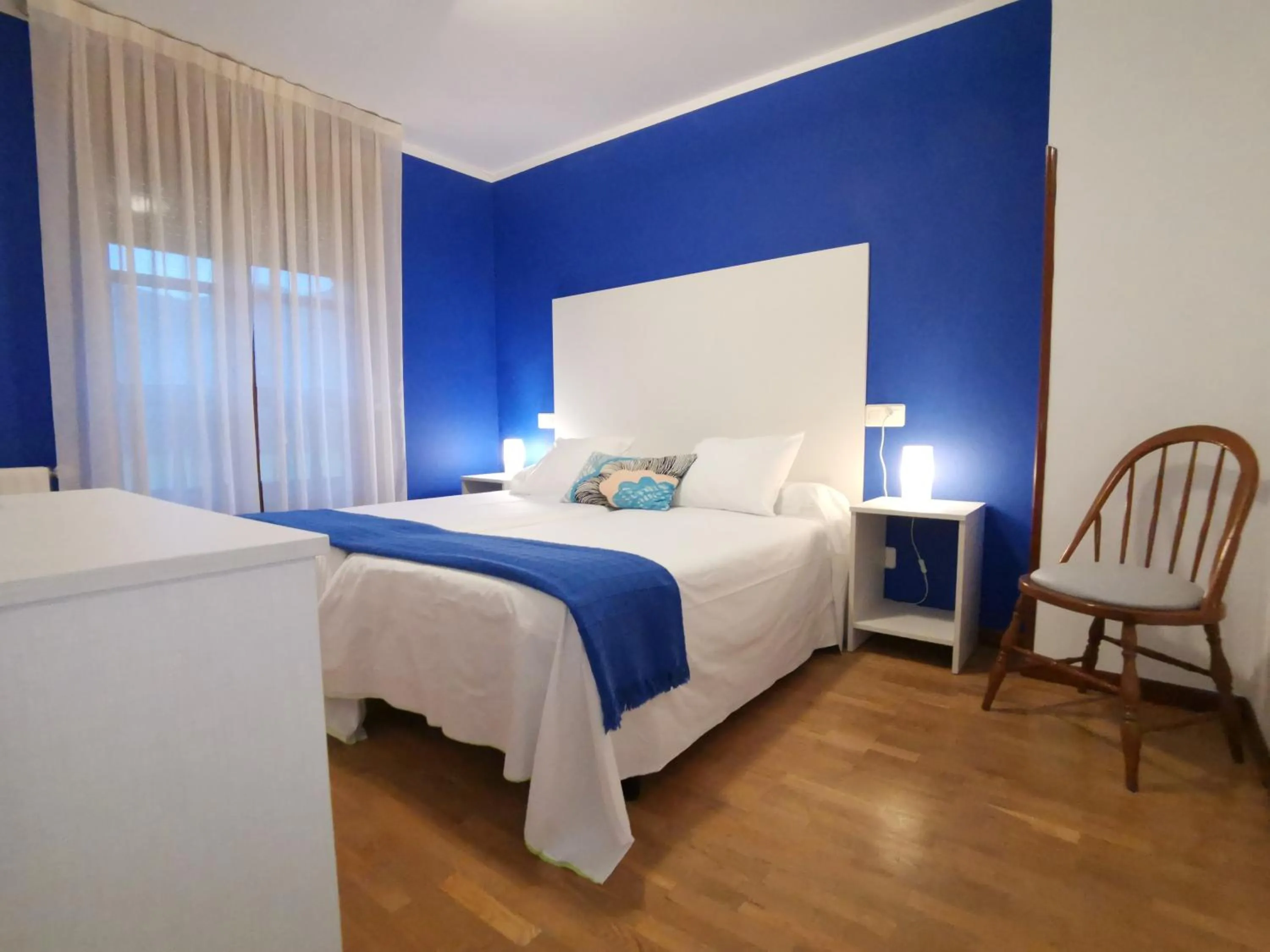 Bedroom in Hotel El Trasgu