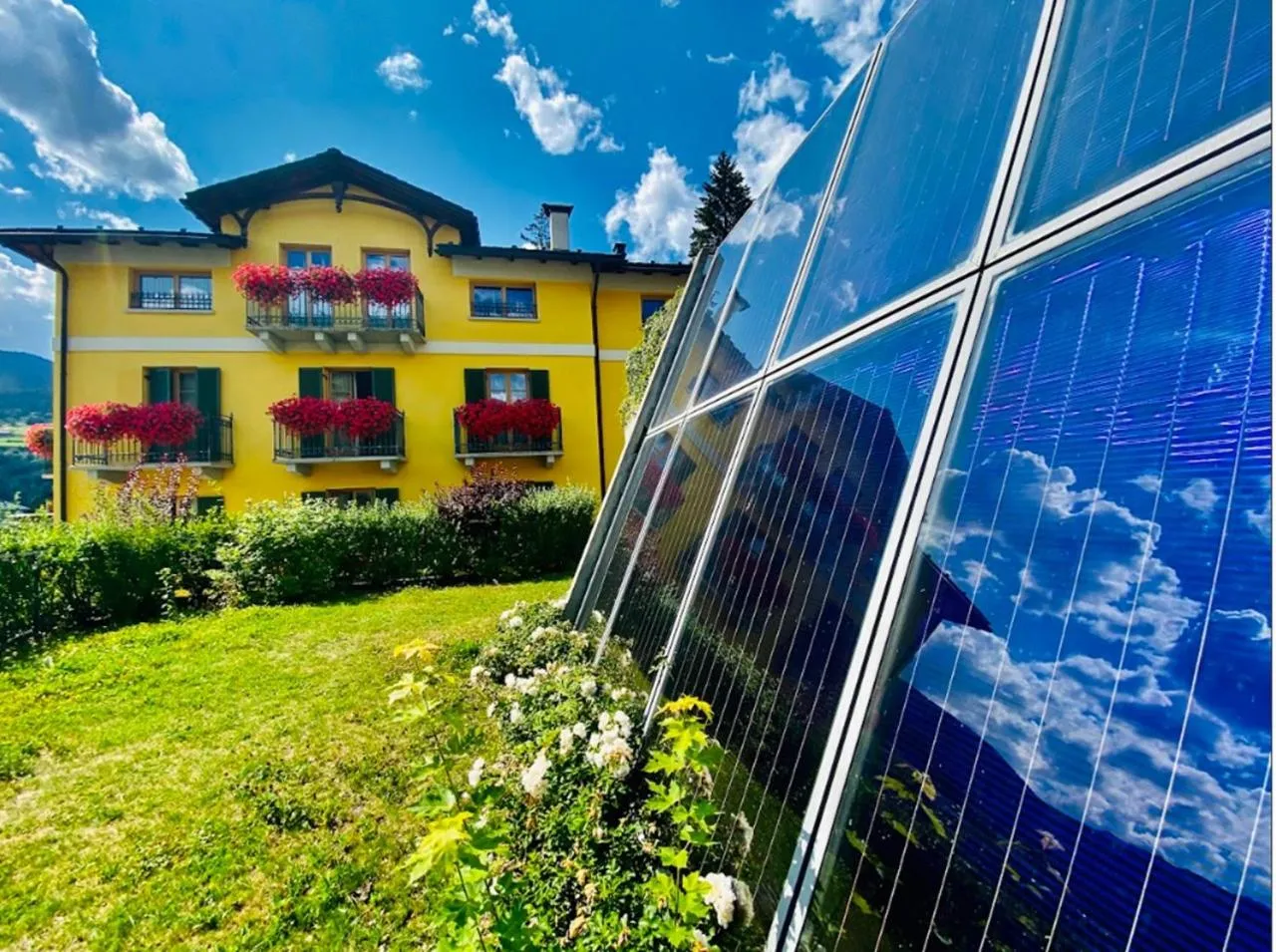 Property building in Hotel Meublè Sertorelli Reit