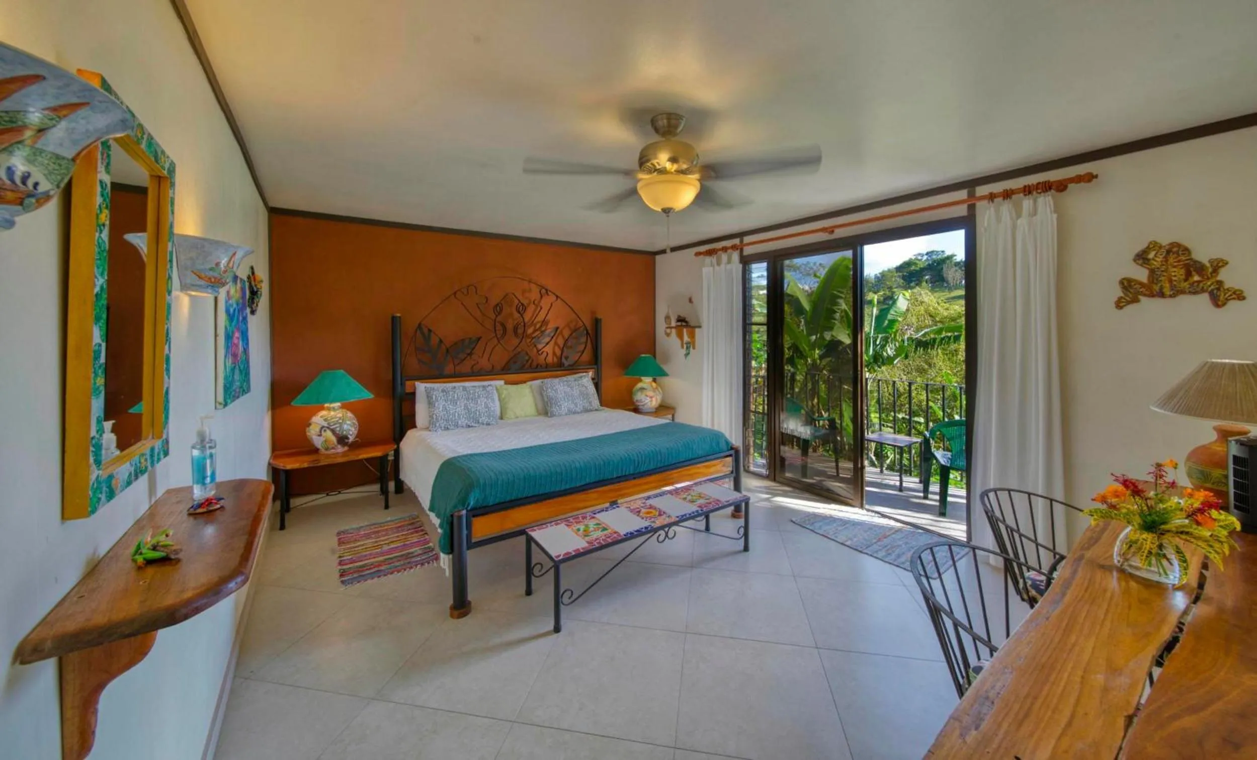 King Room with Balcony in Lucky Bug Bed And Breakfast