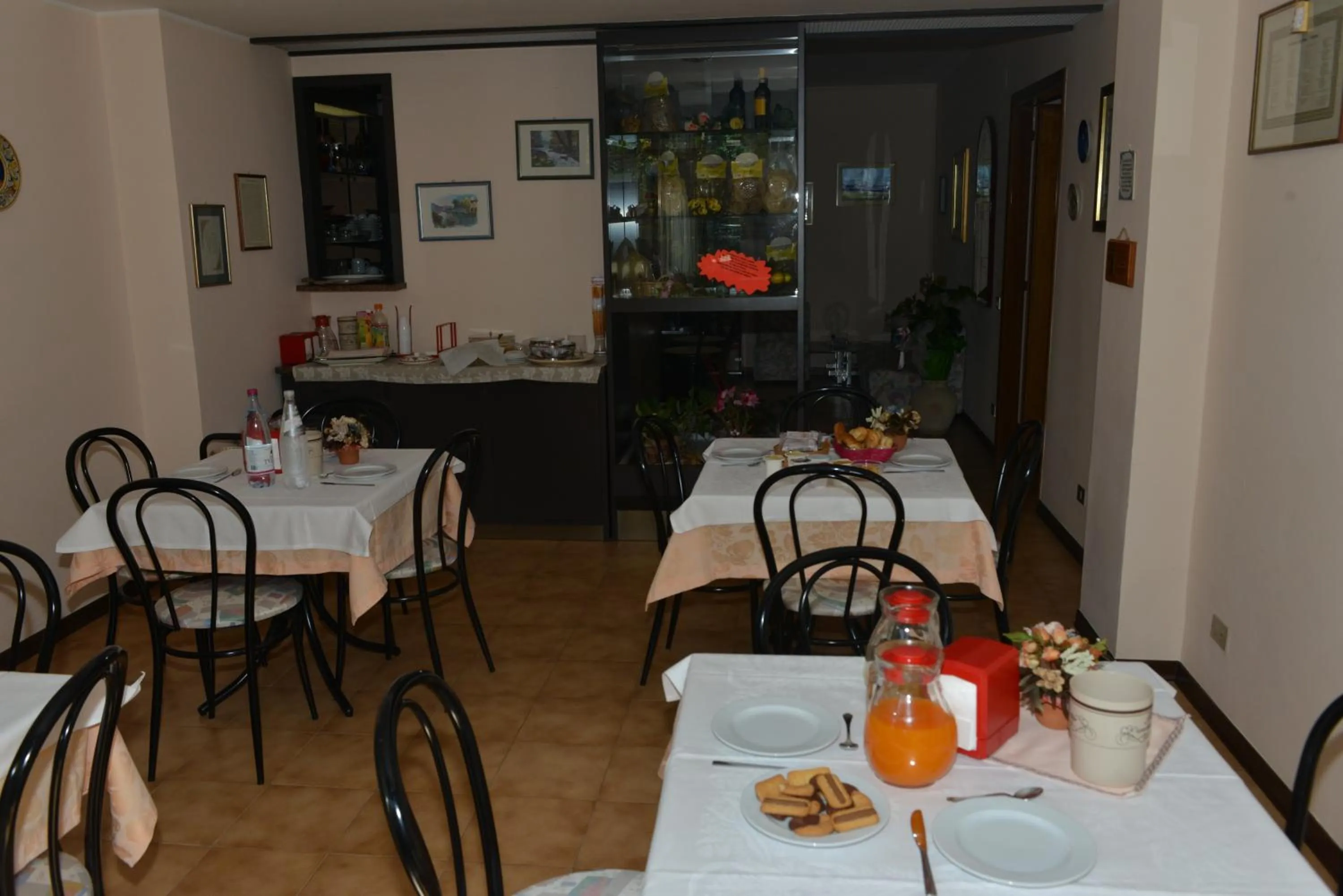 Restaurant/places to eat in Hotel Santa Maria