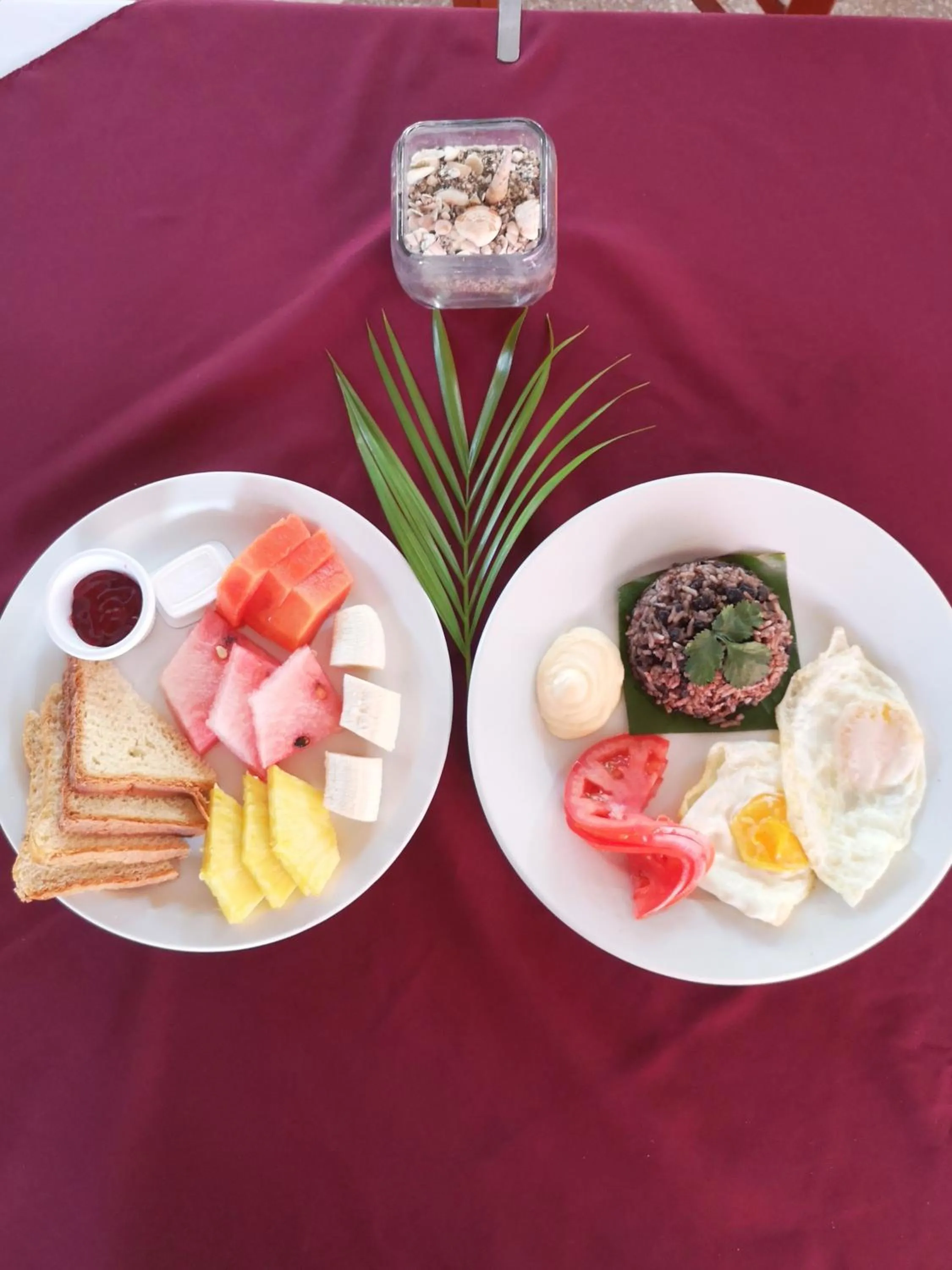 Restaurant/places to eat in Hotel Nany