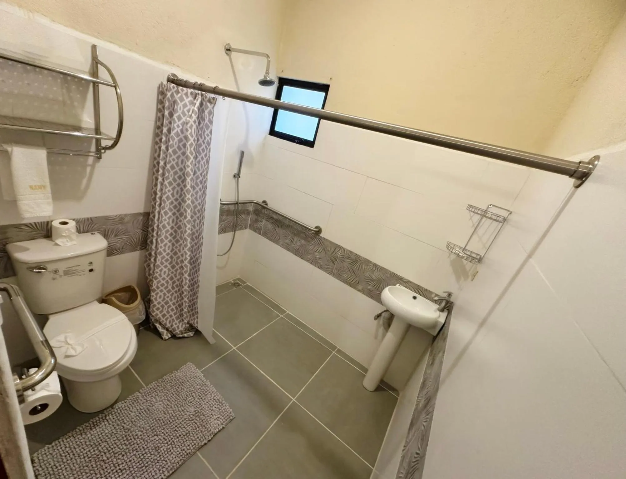 Bathroom in Hotel Nany