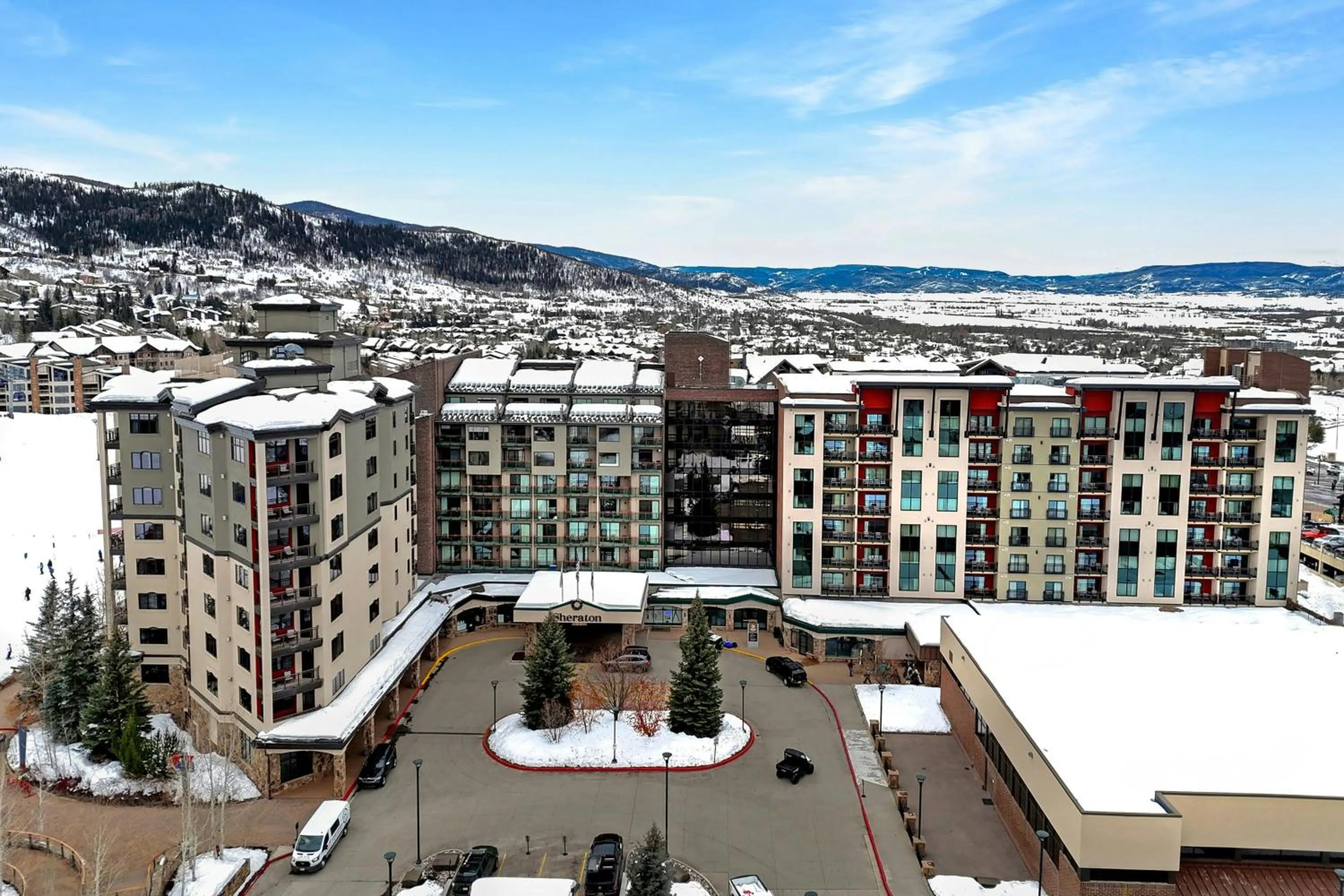 Property building in Sheraton Steamboat Resort Villas