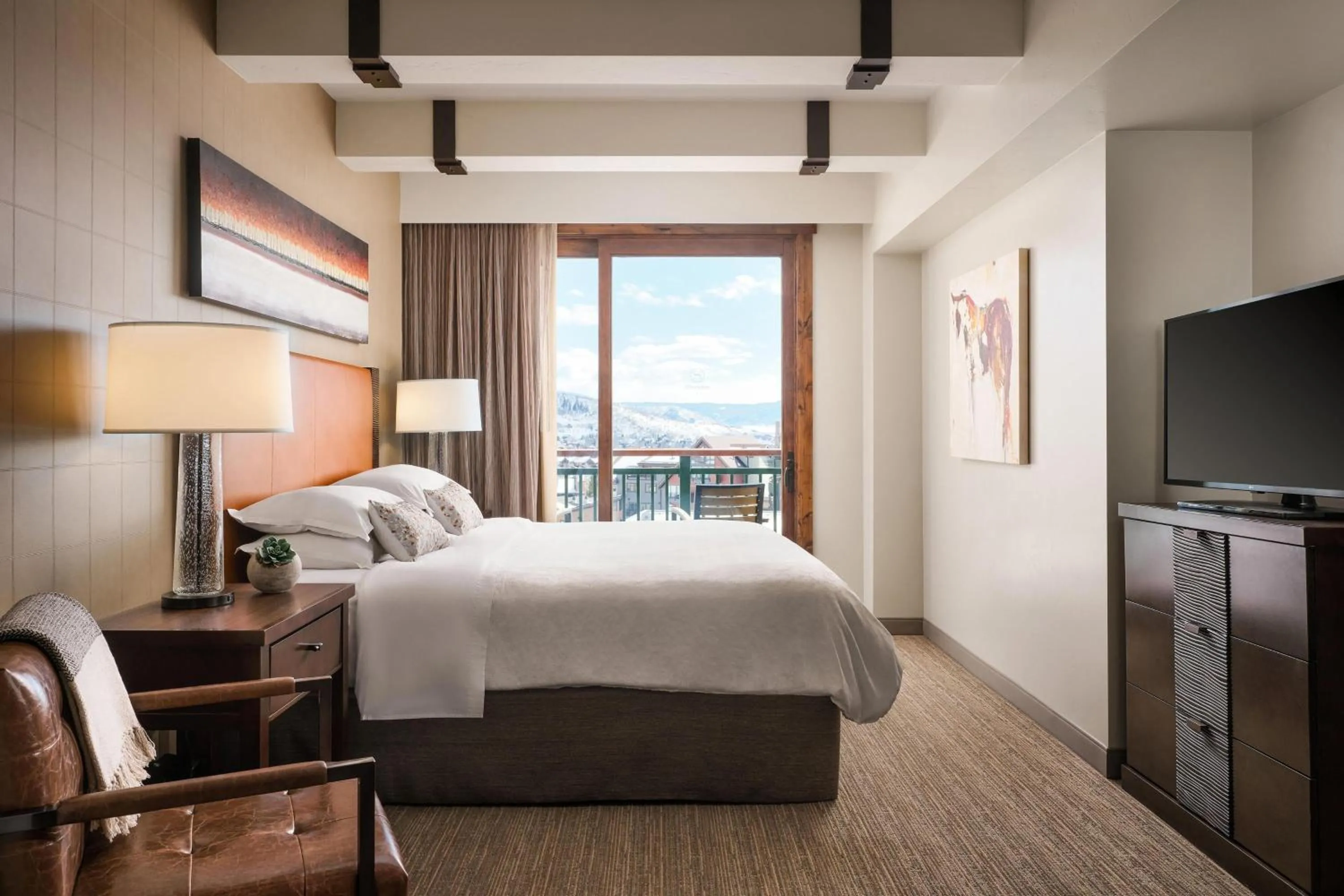 Bedroom, Bed in Sheraton Steamboat Resort Villas