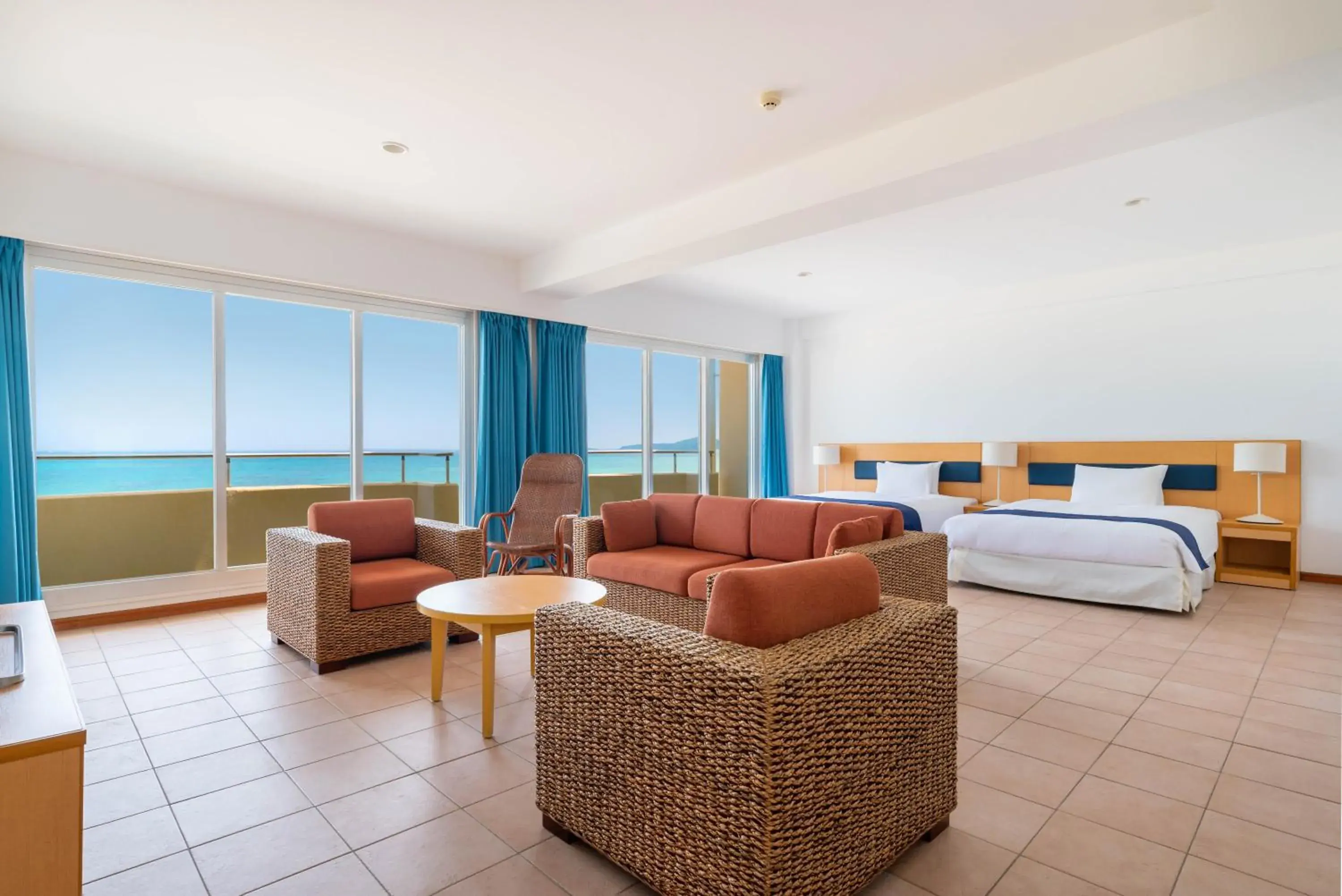 Suite with Sea View - single occupancy in EN RESORT Kumejima EEF Beach Hotel Suite with Sea View - single occupancy in EN RESORT Kumejima EEF Beach Hotel