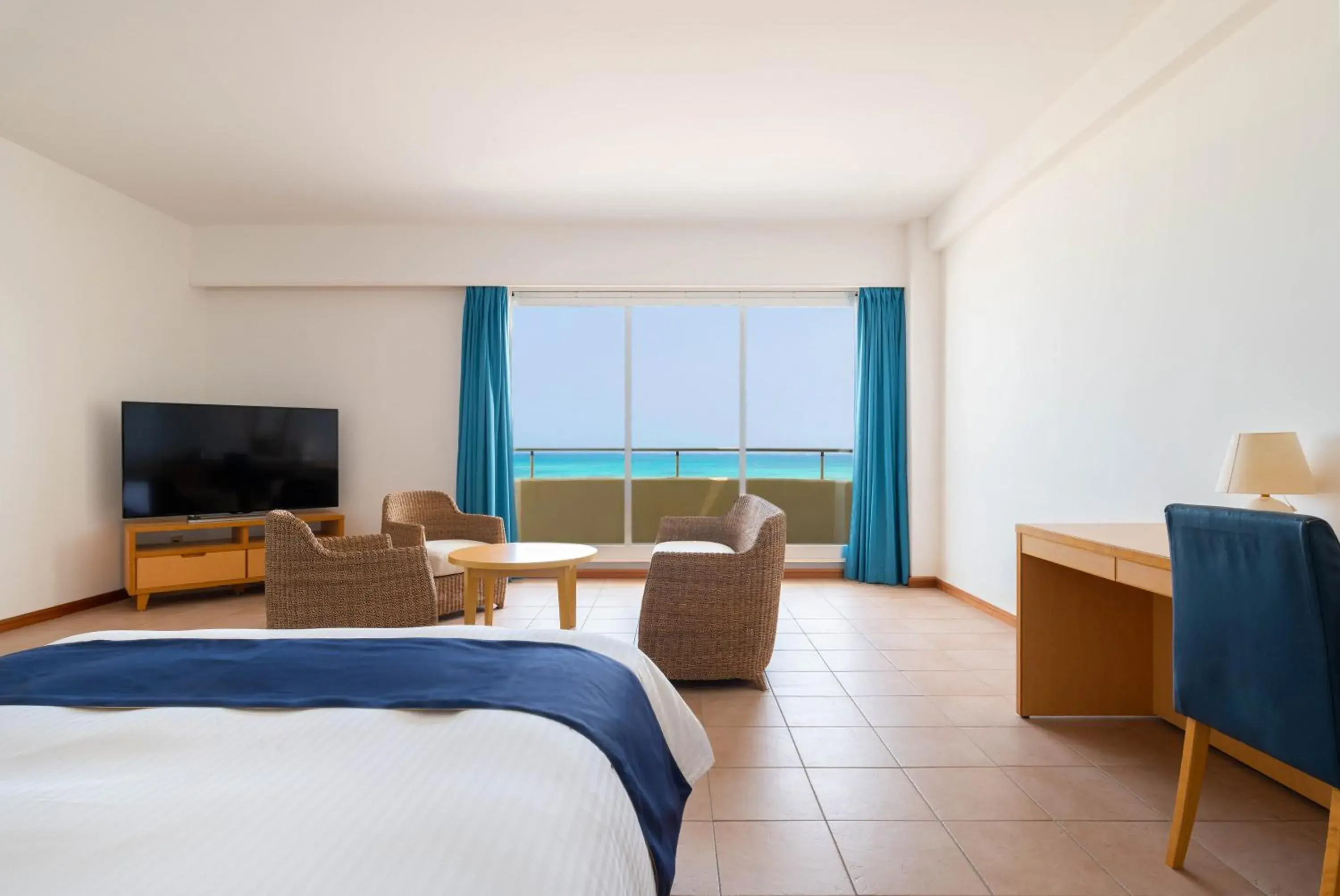 Junior Suite with Sea View - single occupancy in EN RESORT Kumejima EEF Beach Hotel Junior Suite with Sea View - single occupancy in EN RESORT Kumejima EEF Beach Hotel