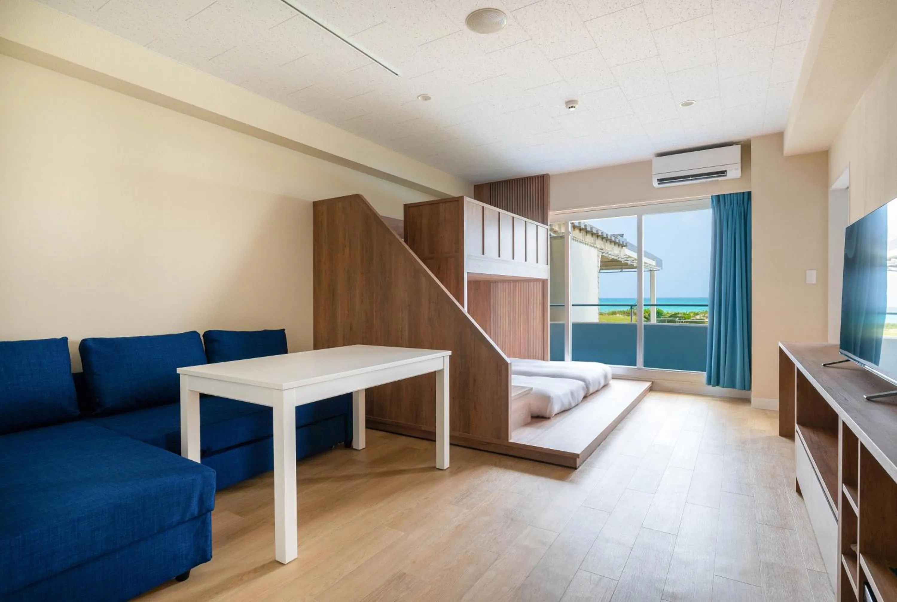 bunk bed in EN RESORT Kumejima EEF Beach Hotel