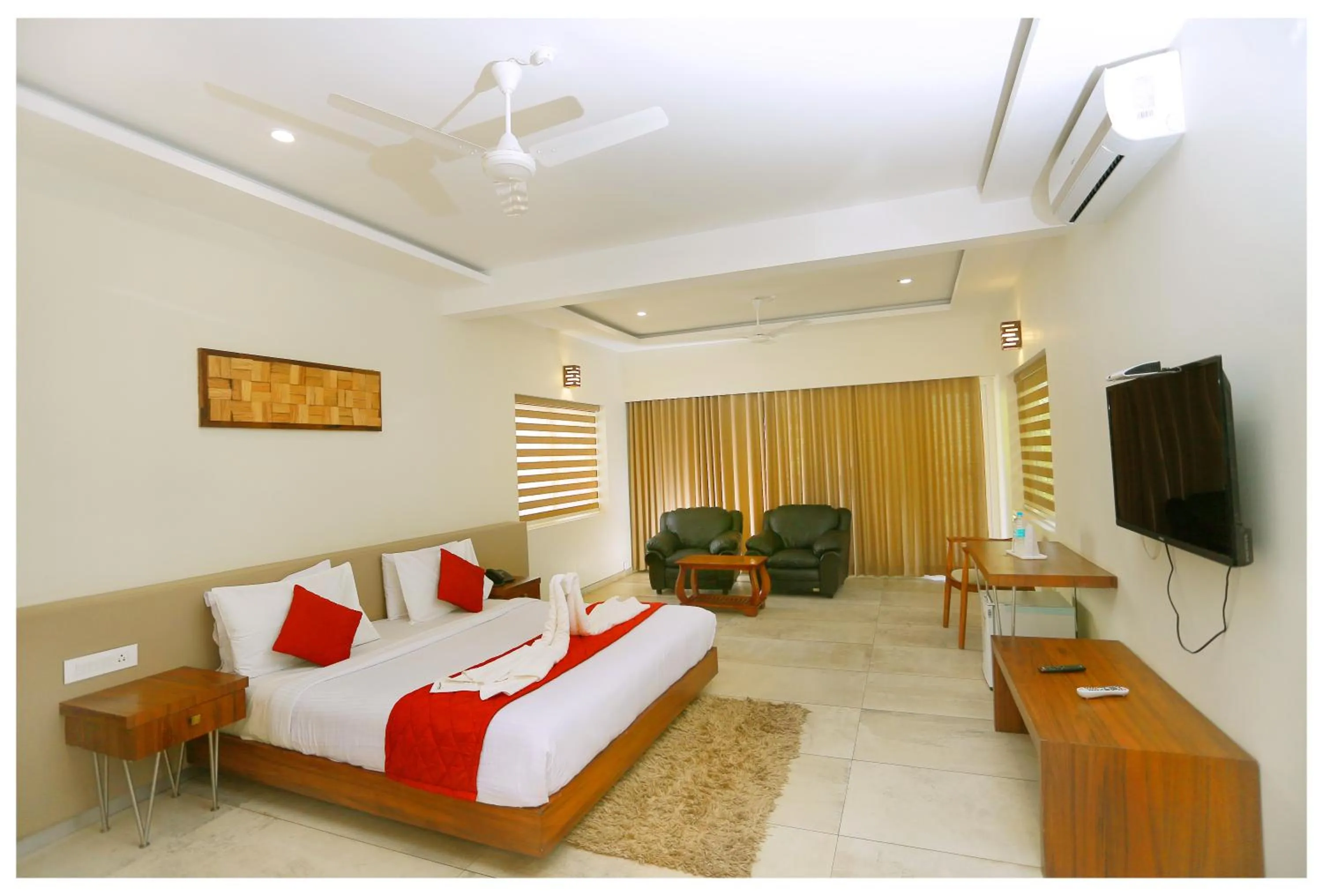 Photo of the whole room, Bed in Holiday Vagamon