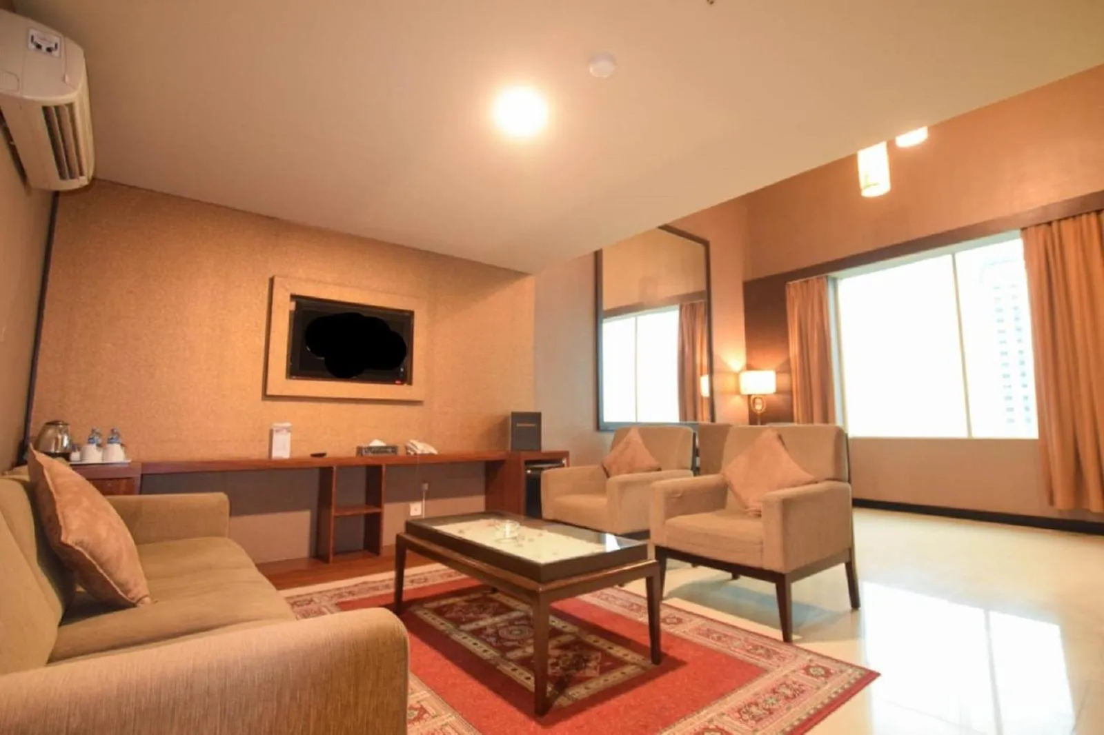 Living room in Grand Paragon Hotel