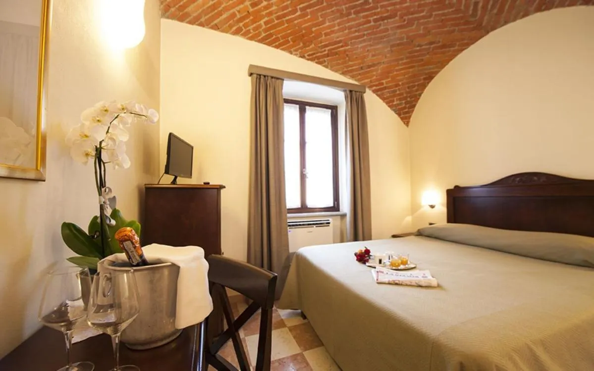 Bed in Albergo dell'Agenzia