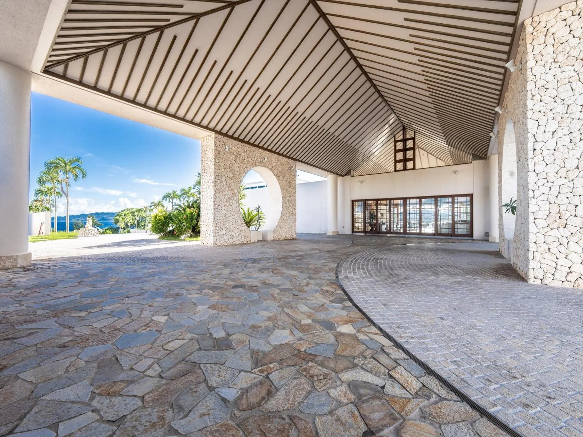 Facade/entrance in Oriental Hills Okinawa