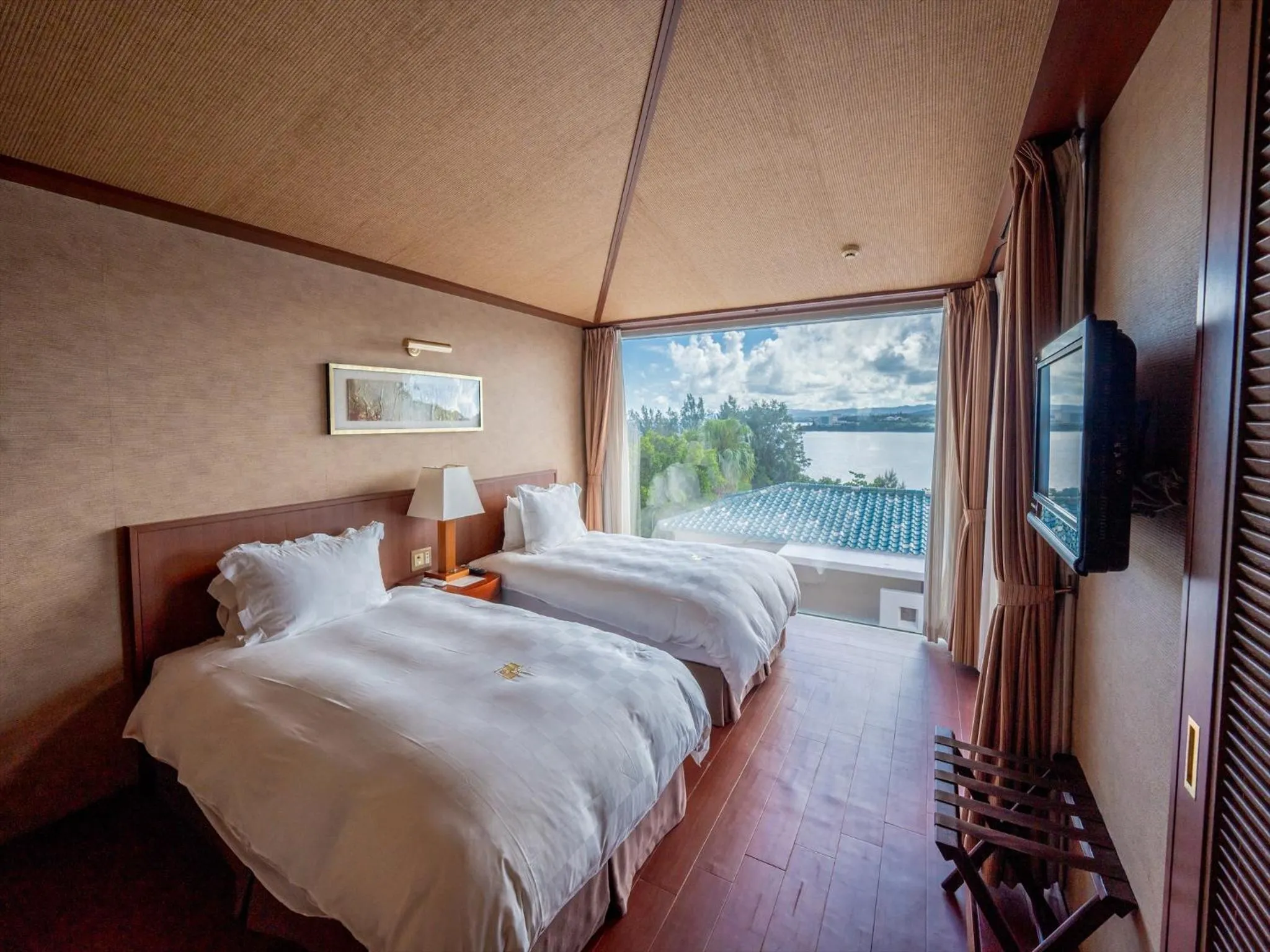 Bed in Oriental Hills Okinawa