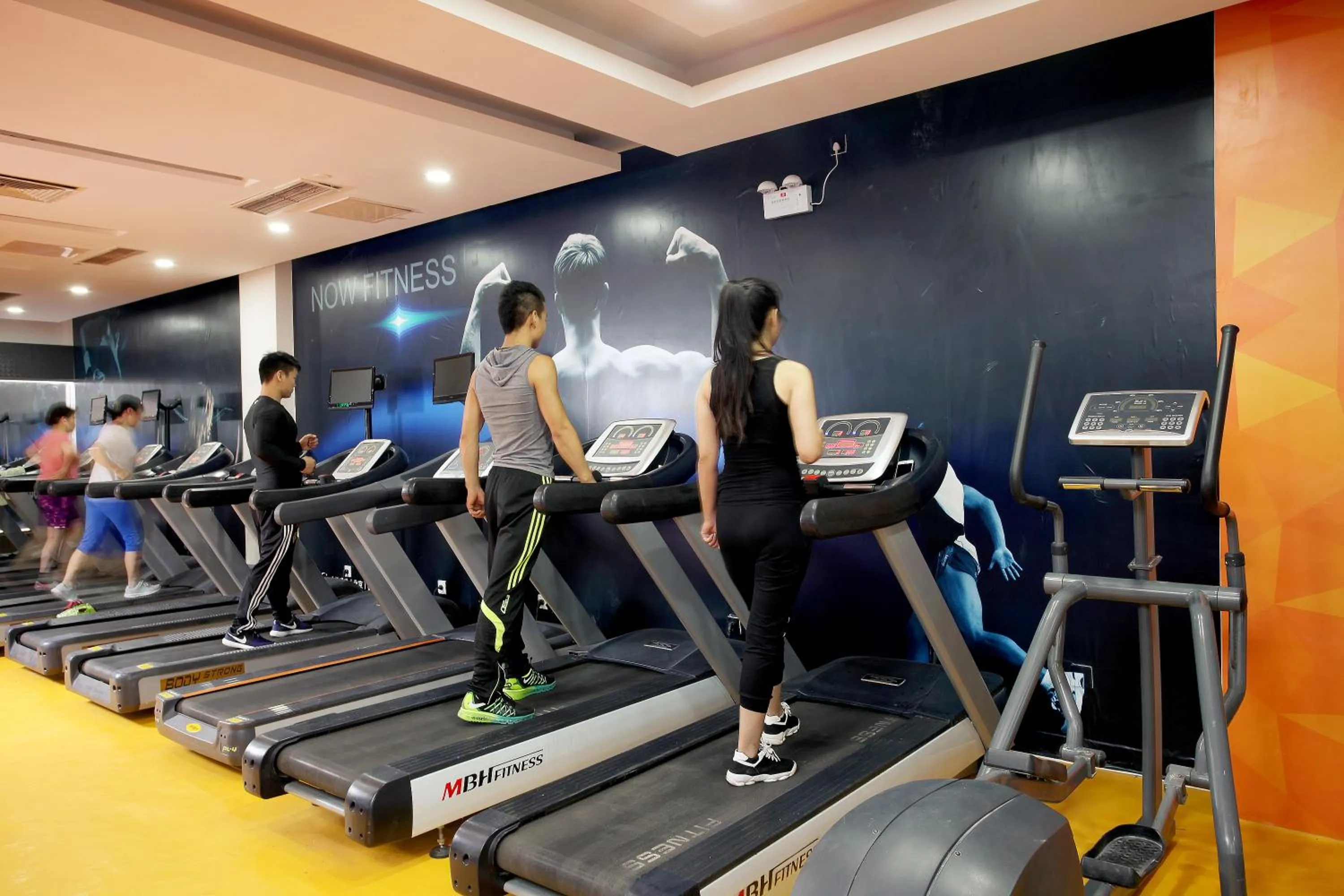 Fitness centre/facilities in Beijing Asia Pacific Garden Hotel