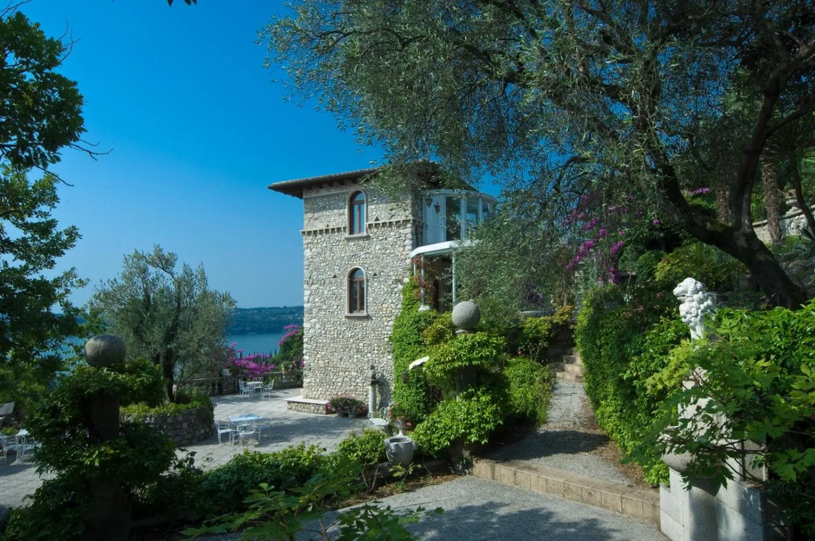 Property building in Park Hotel Ville Montefiori