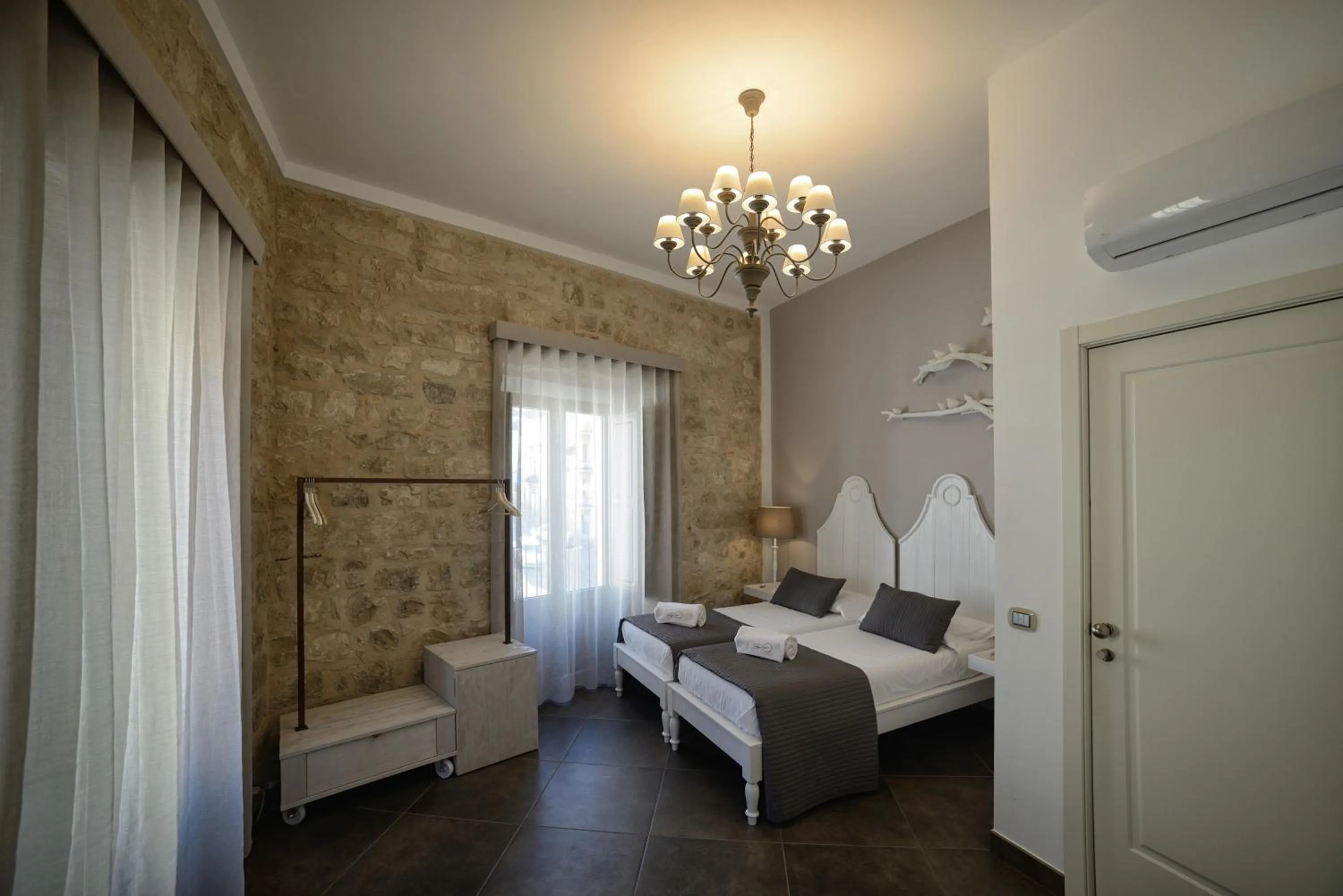 Photo of the whole room, Bed in Terrazzani Suite