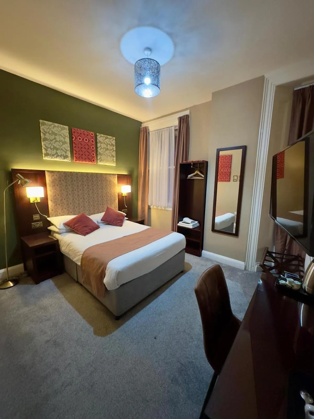 Photo of the whole room, Bed in Acacia Hotel