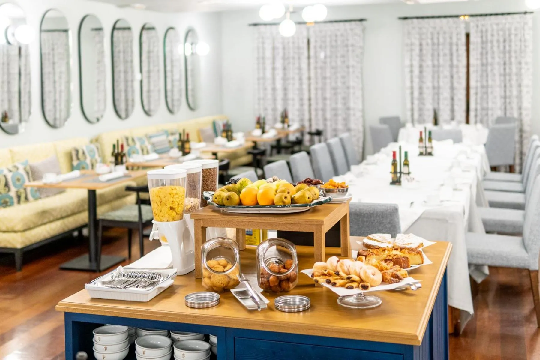 Continental breakfast in Parador de El Hierro