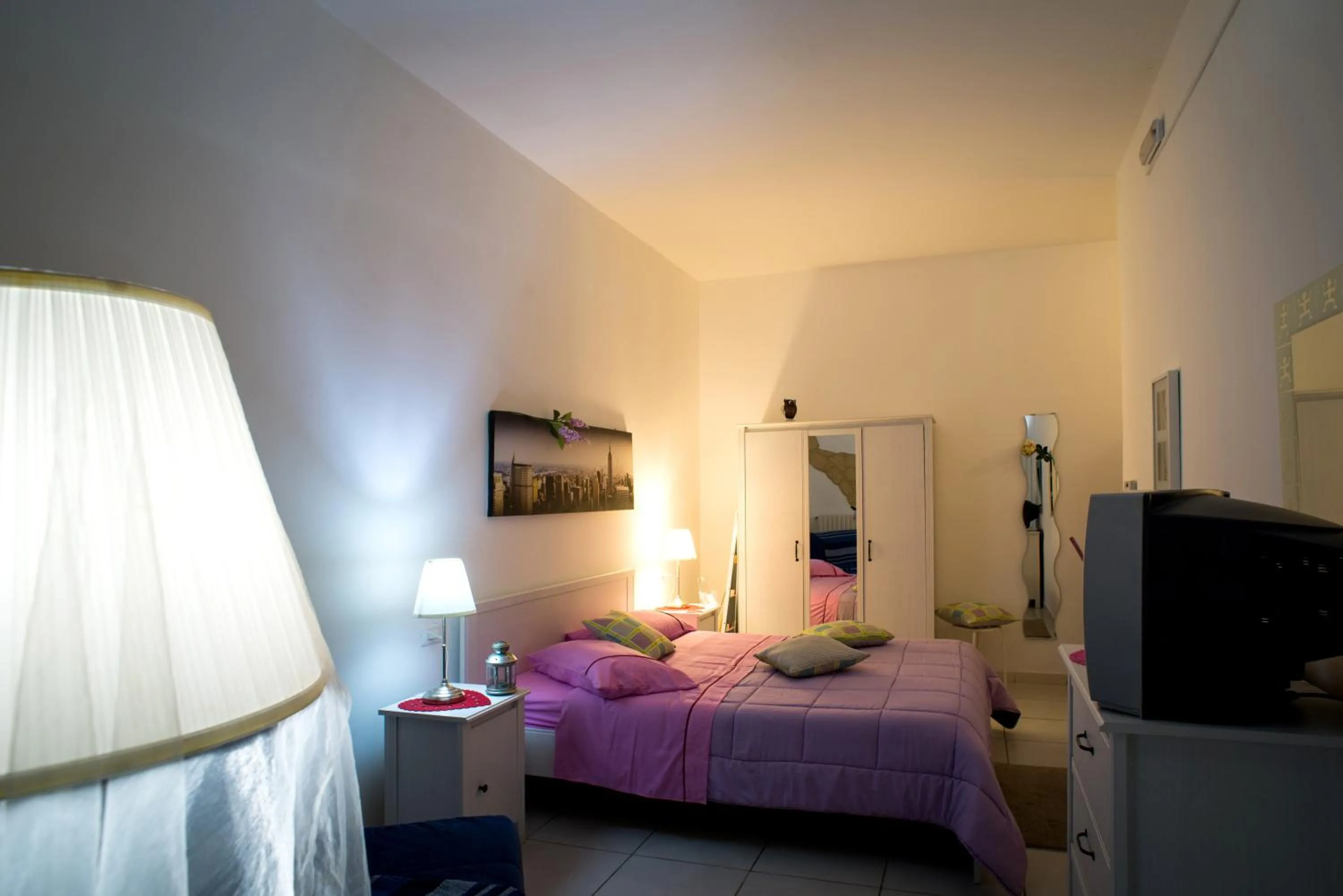 Photo of the whole room in Suites Florence