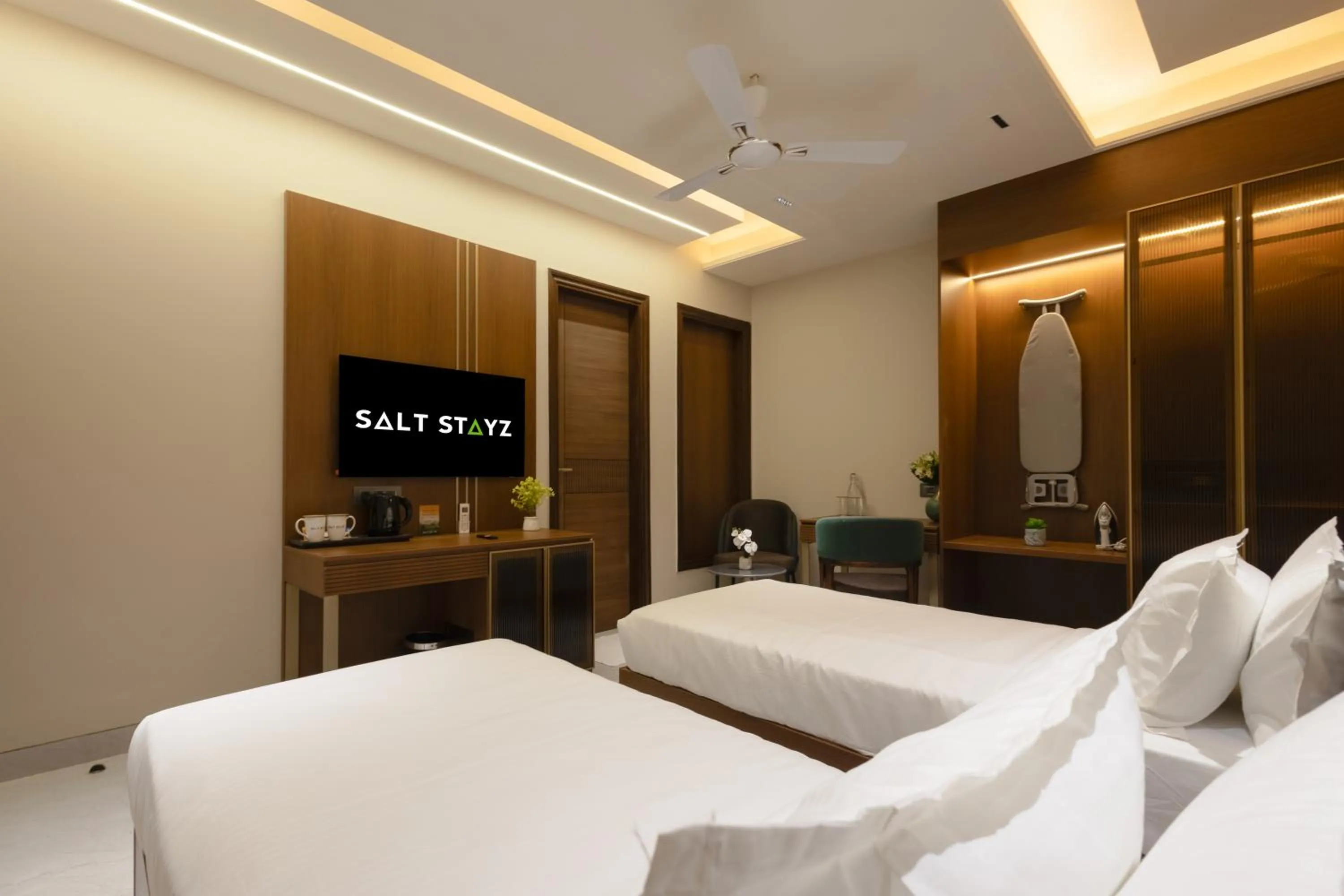 Bed in Saltstayz Premier - Naraina, Central Delhi