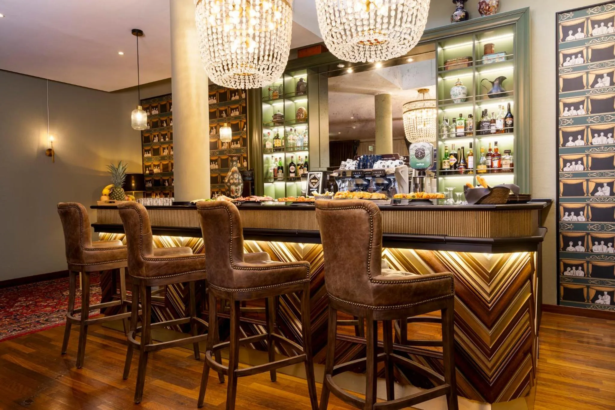 Lounge or bar in Hotel CHC Torino Castello