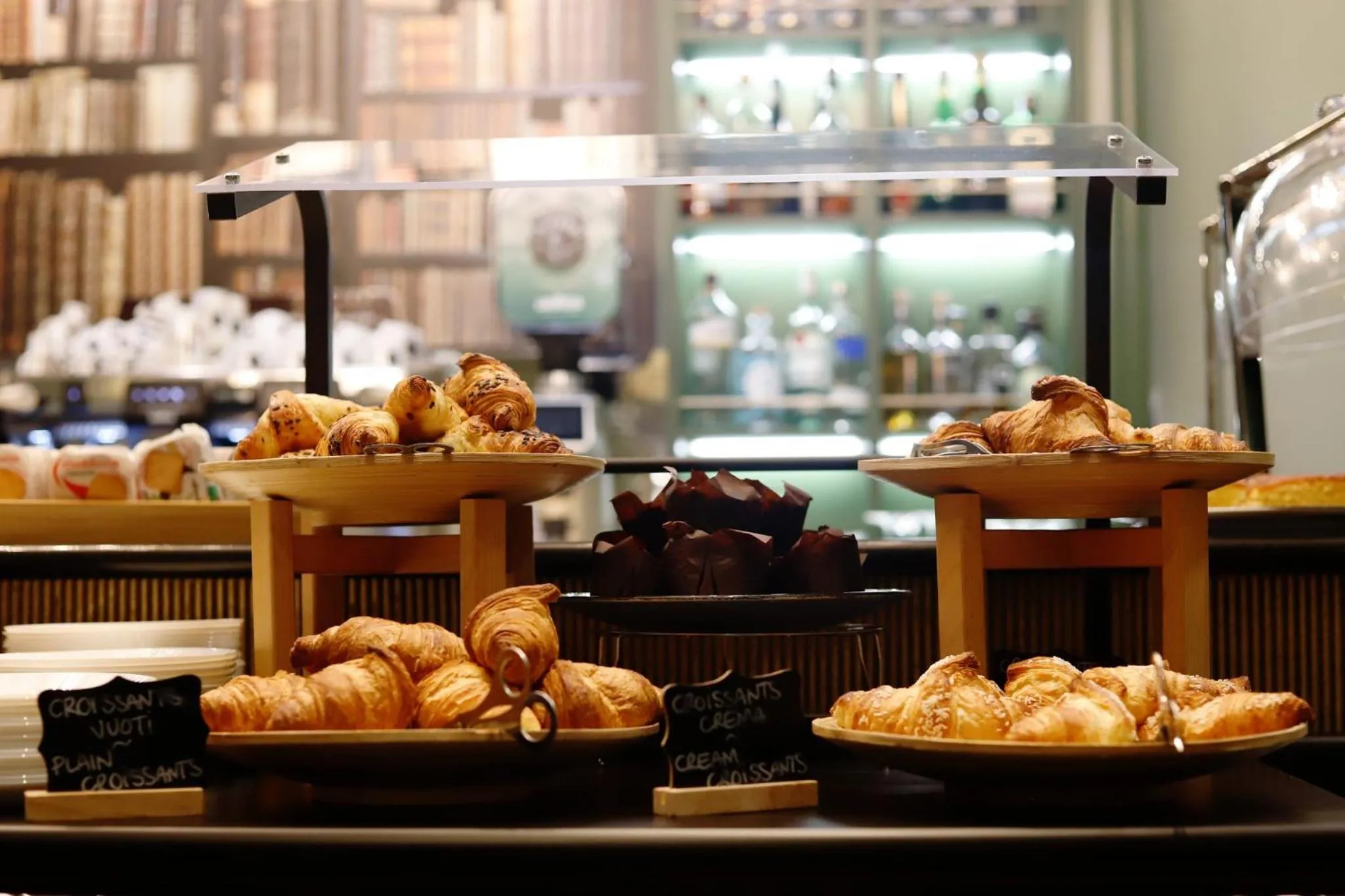 Breakfast in Hotel CHC Torino Castello