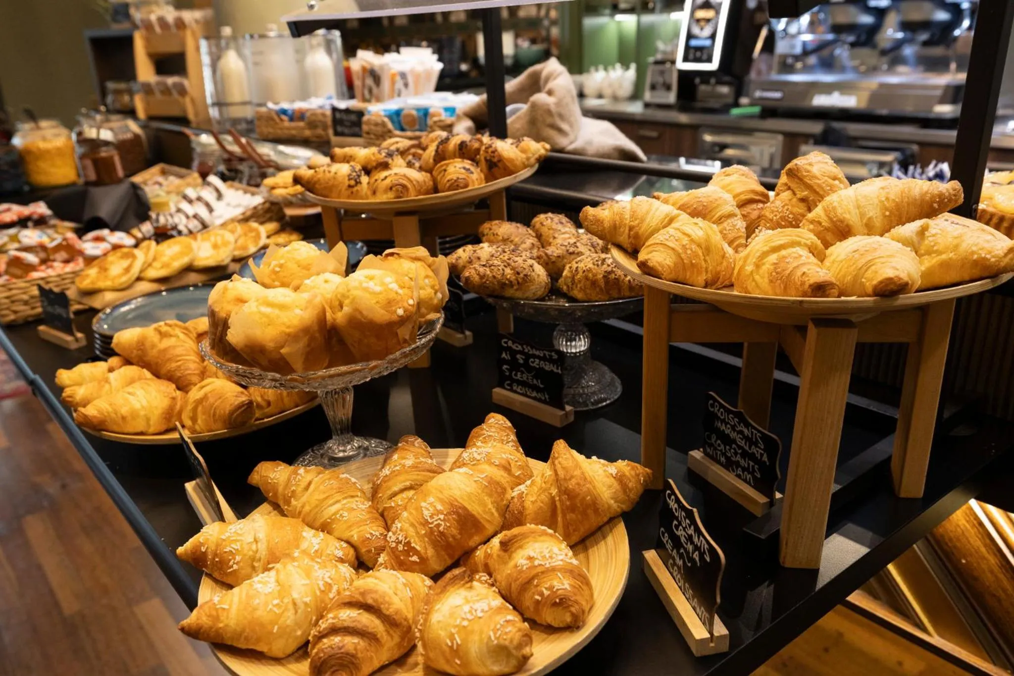 Breakfast in Hotel CHC Torino Castello