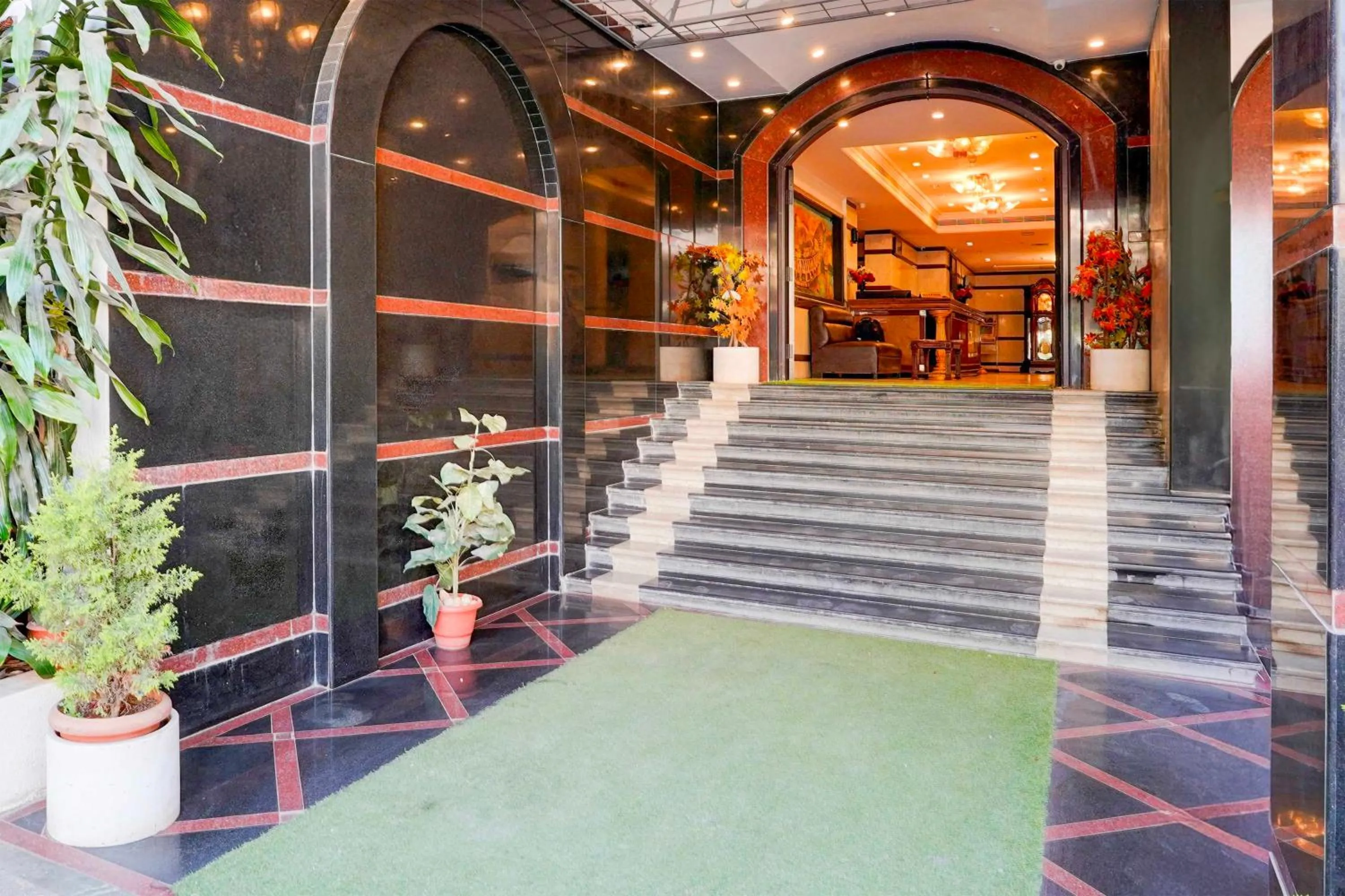 Facade/entrance in Collection O Hal Airport Road