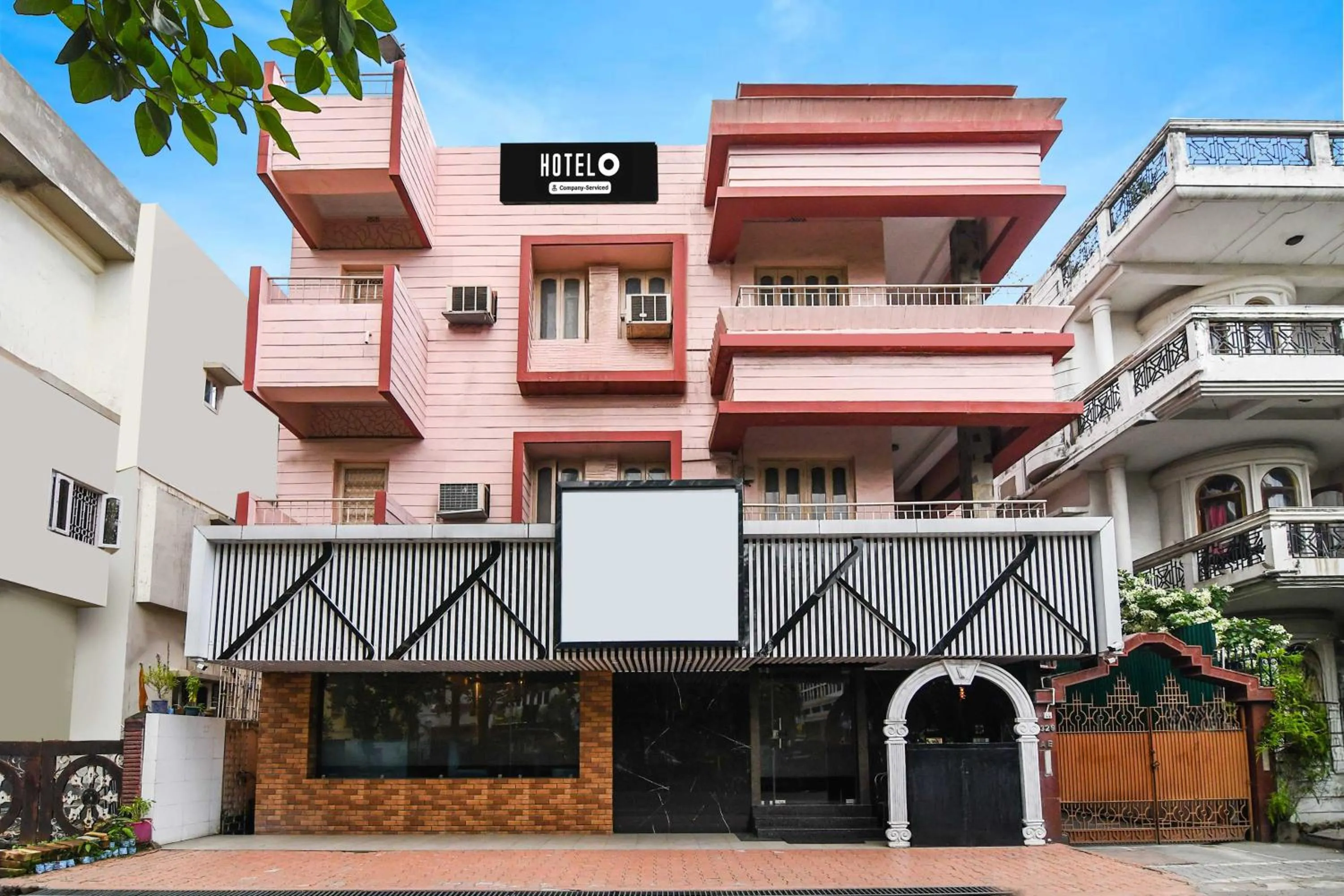 Facade/entrance in Hotel O Salt Lake Company Serviced