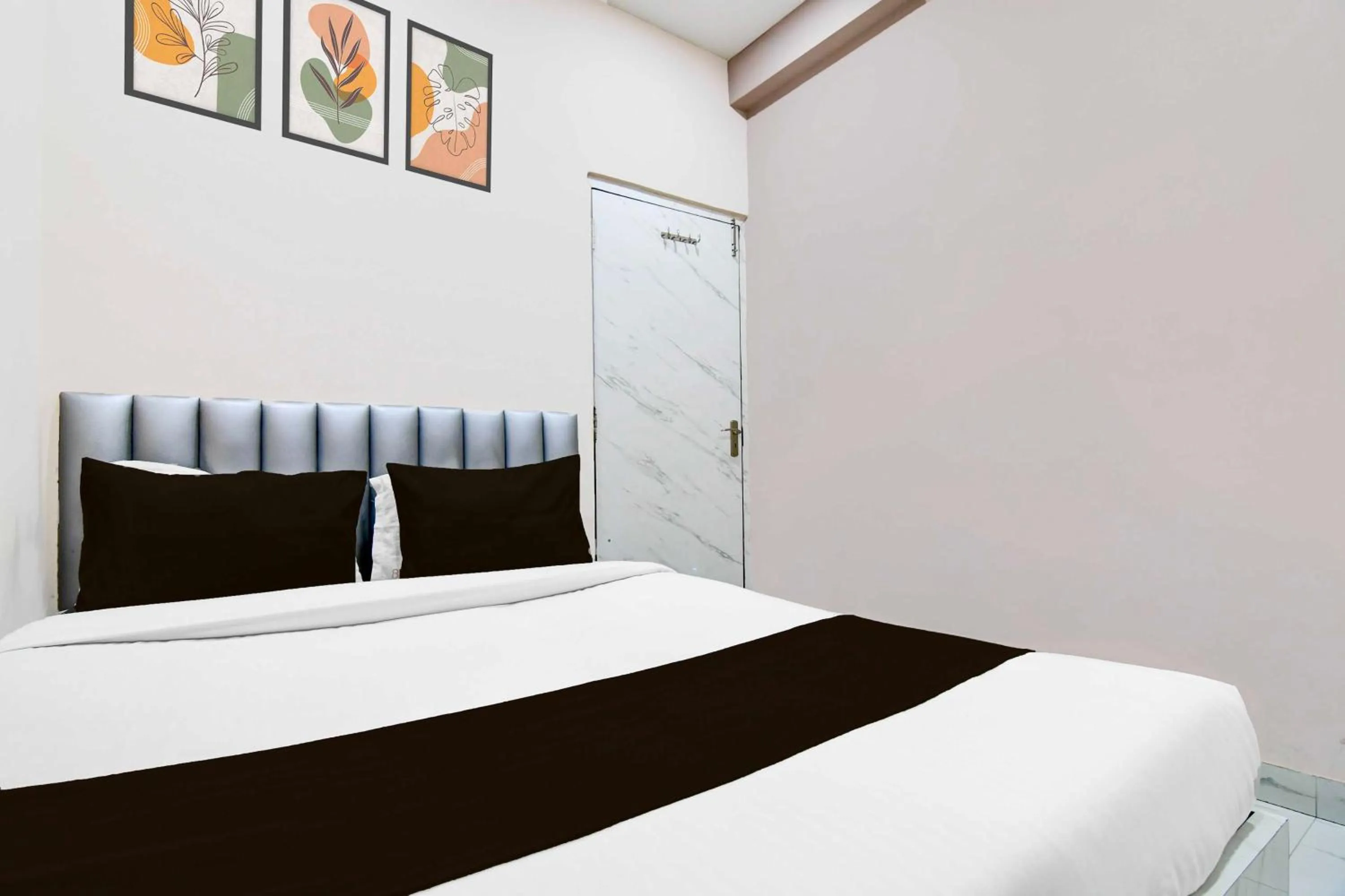 Bedroom, Bed in Collection O Marquis Street BK International