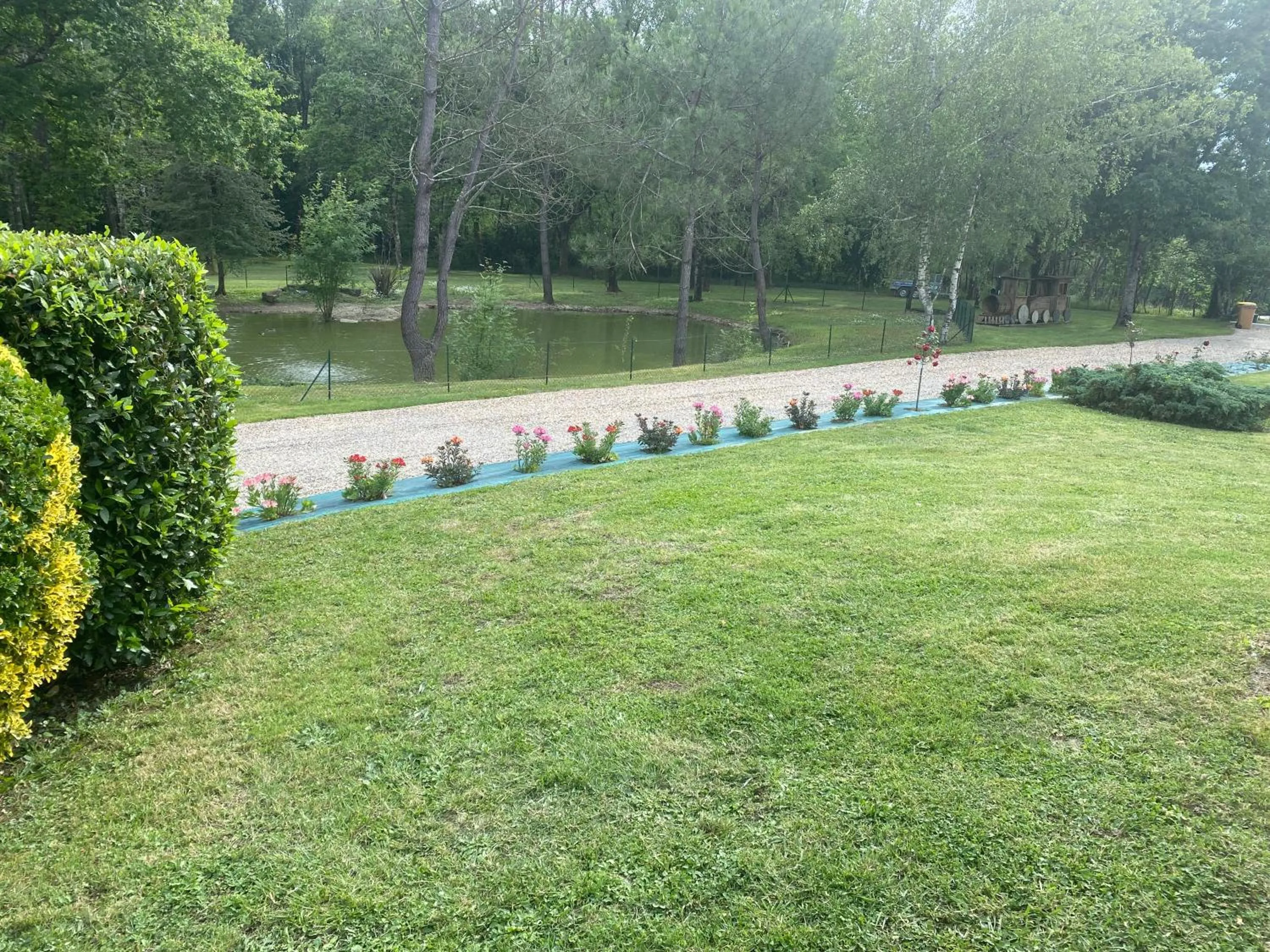 Decorative detail in Les Pins Perdus