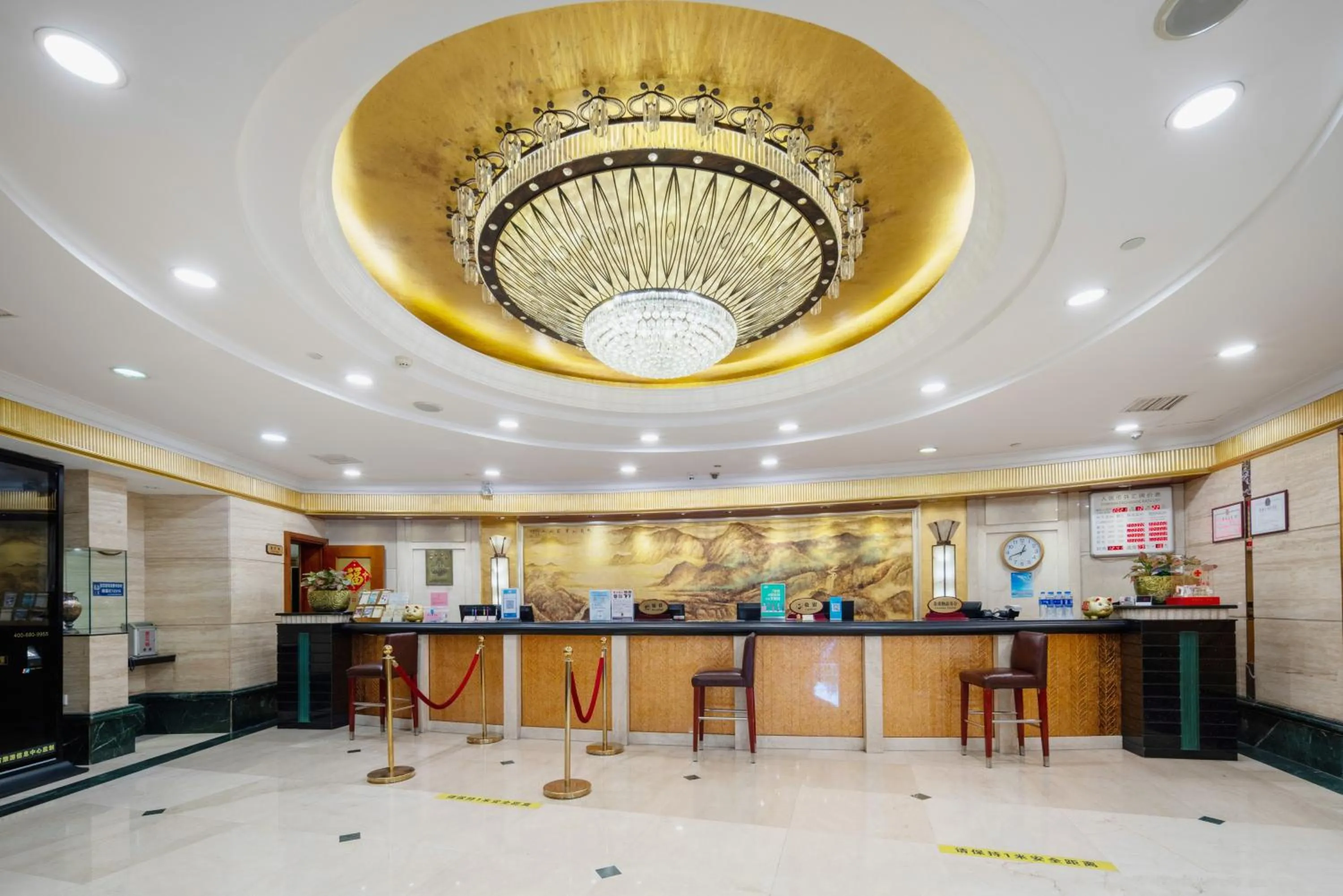 Lobby or reception in Sunshine Holiday Hotel Fuzhou