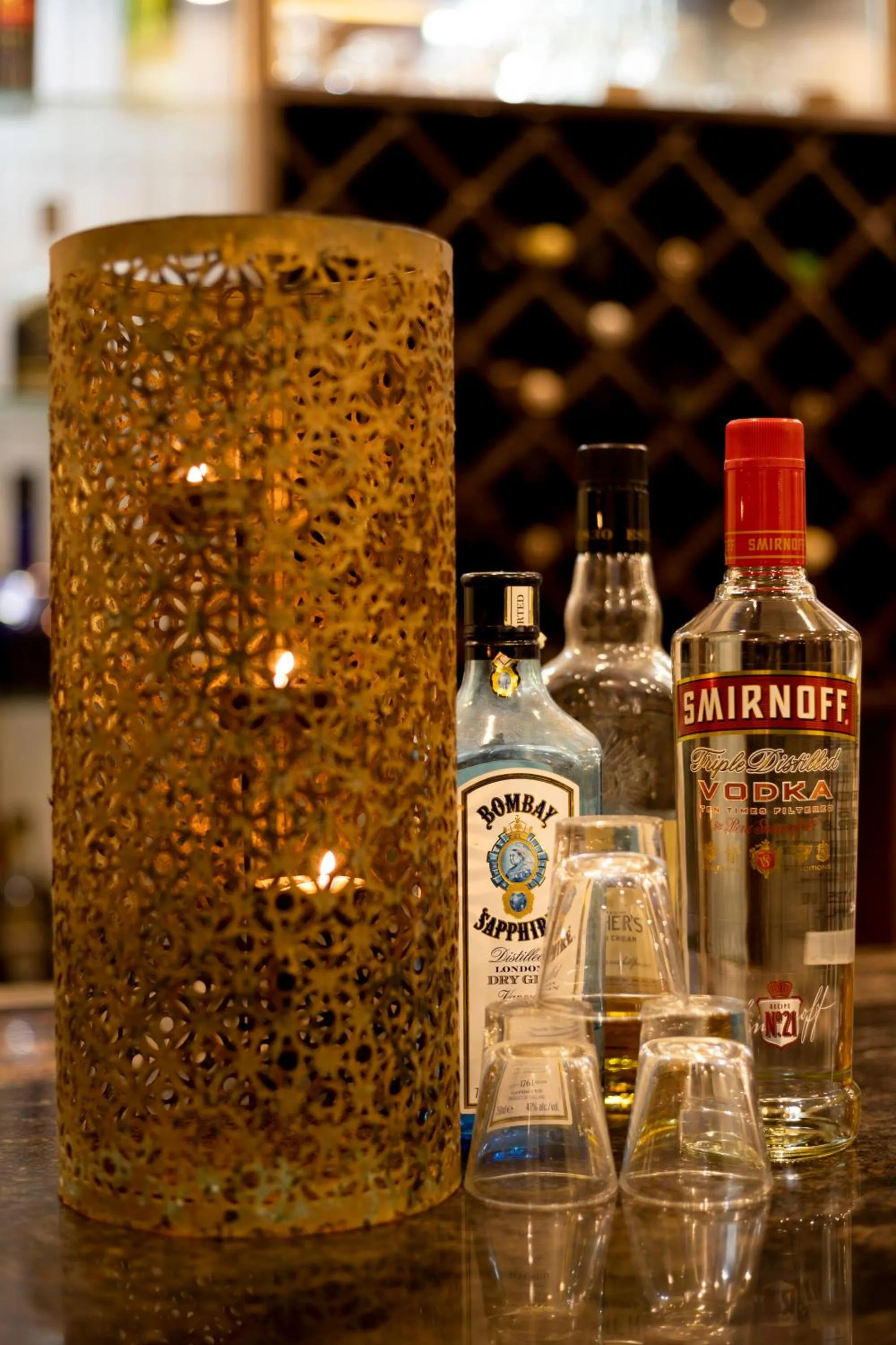 Food and drinks in La Vaiencia Beach Resort, Morjim