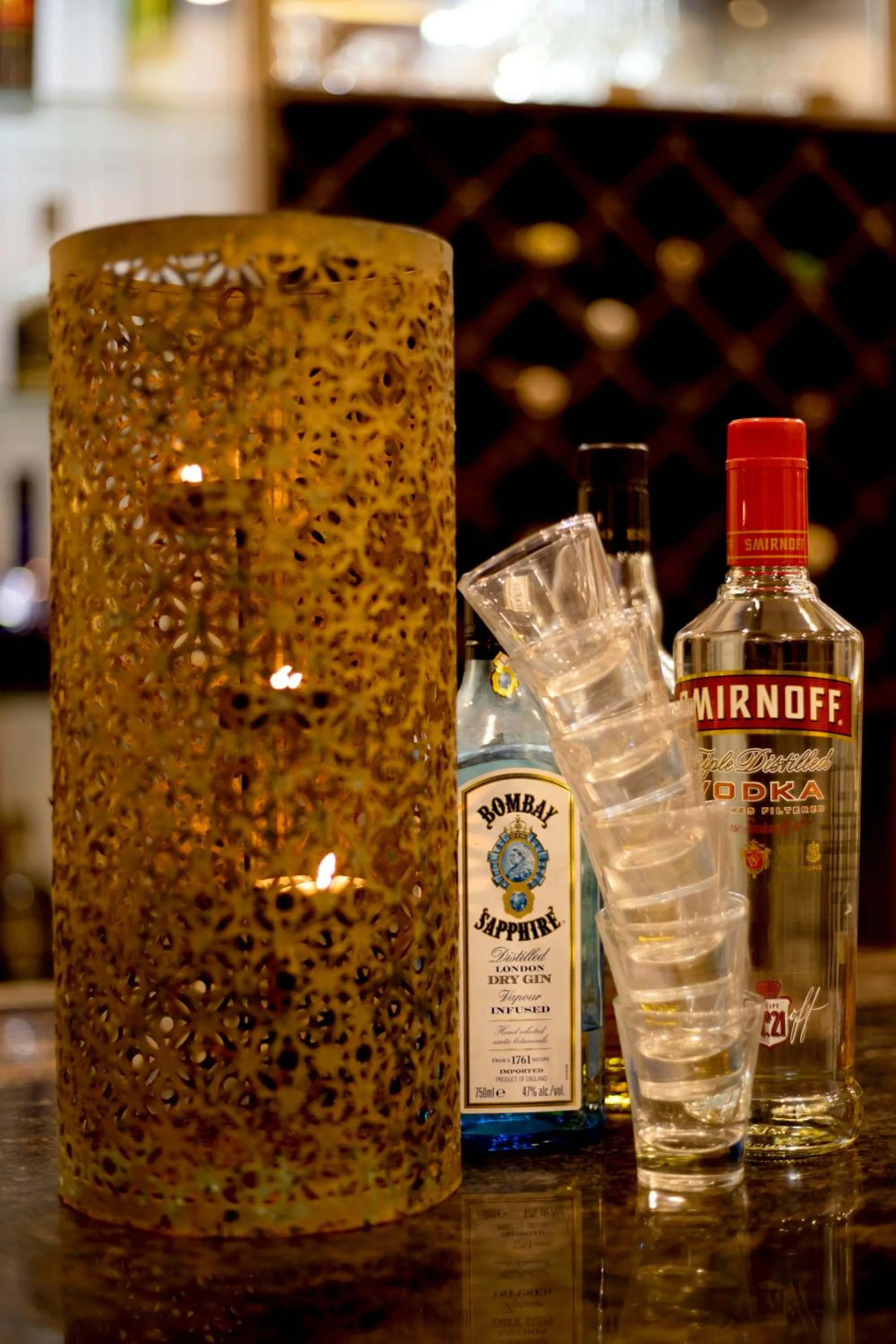 Restaurant/places to eat in La Vaiencia Beach Resort, Morjim