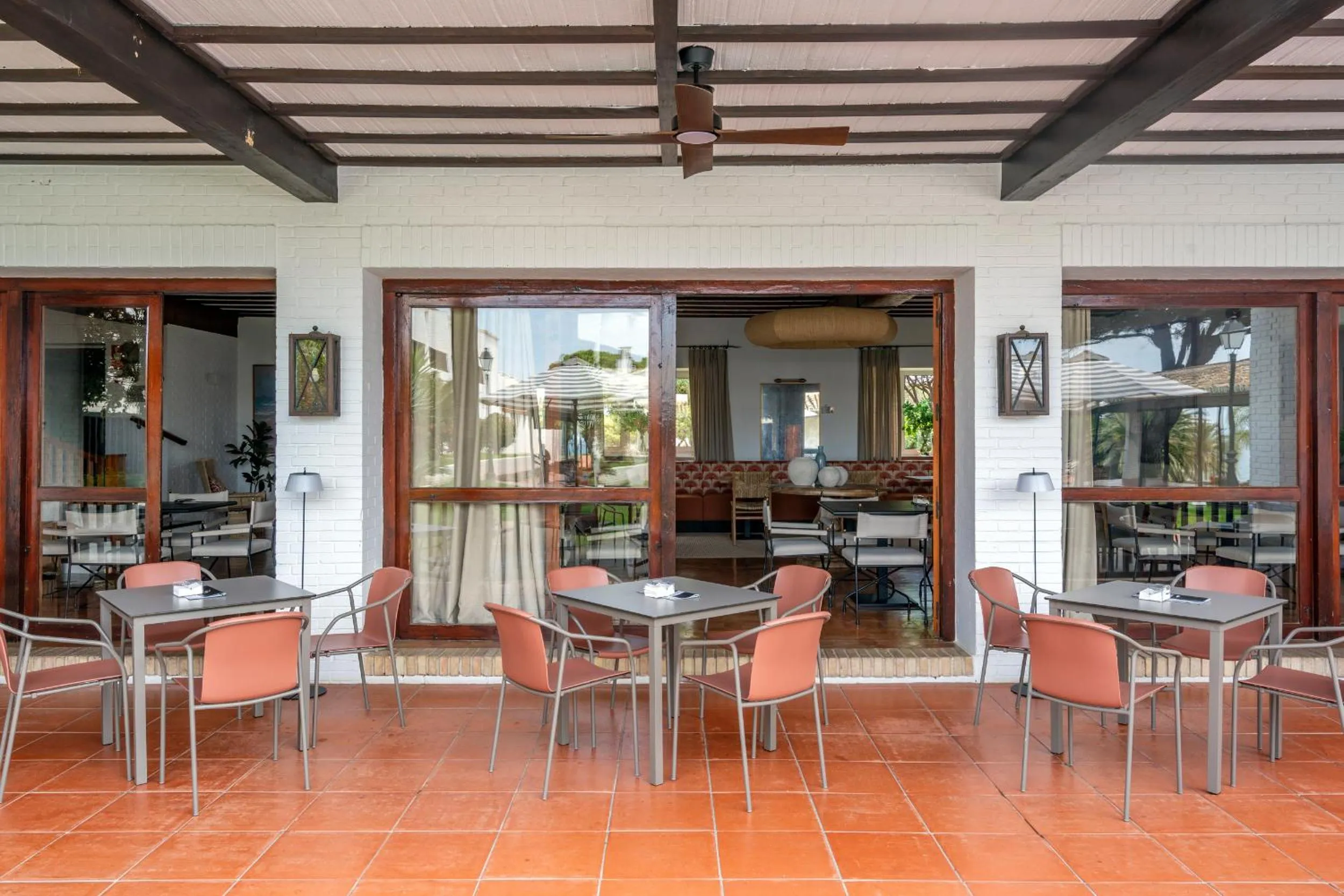 Lounge or bar in Parador de Mazagón