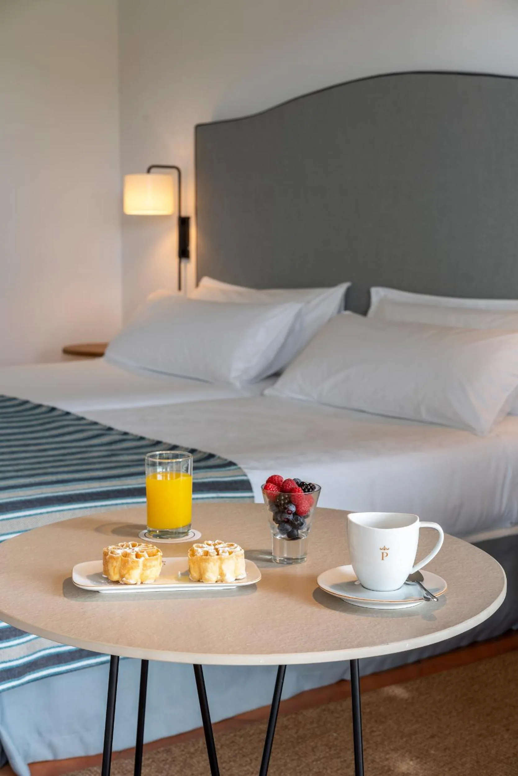 Breakfast, Bed in Parador de Mazagón