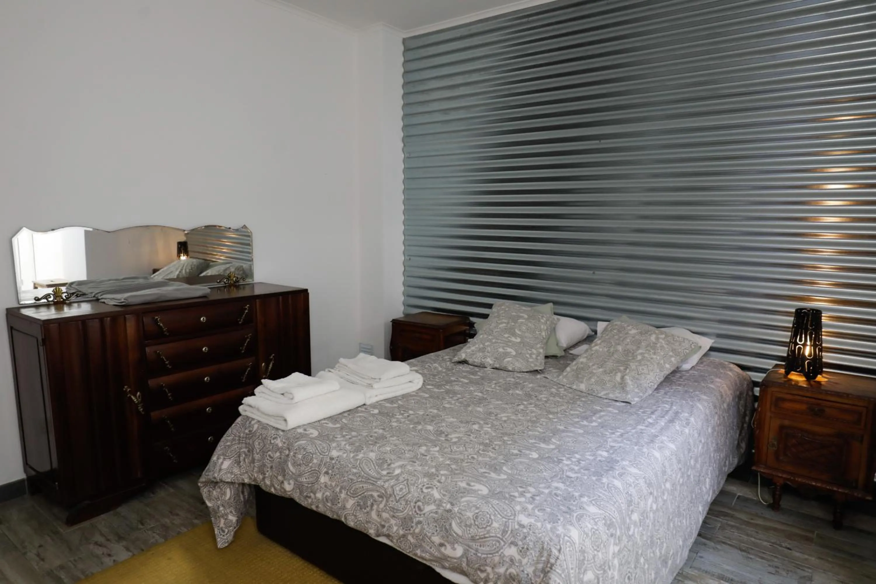 Bedroom, Bed in Water and Sun Studio