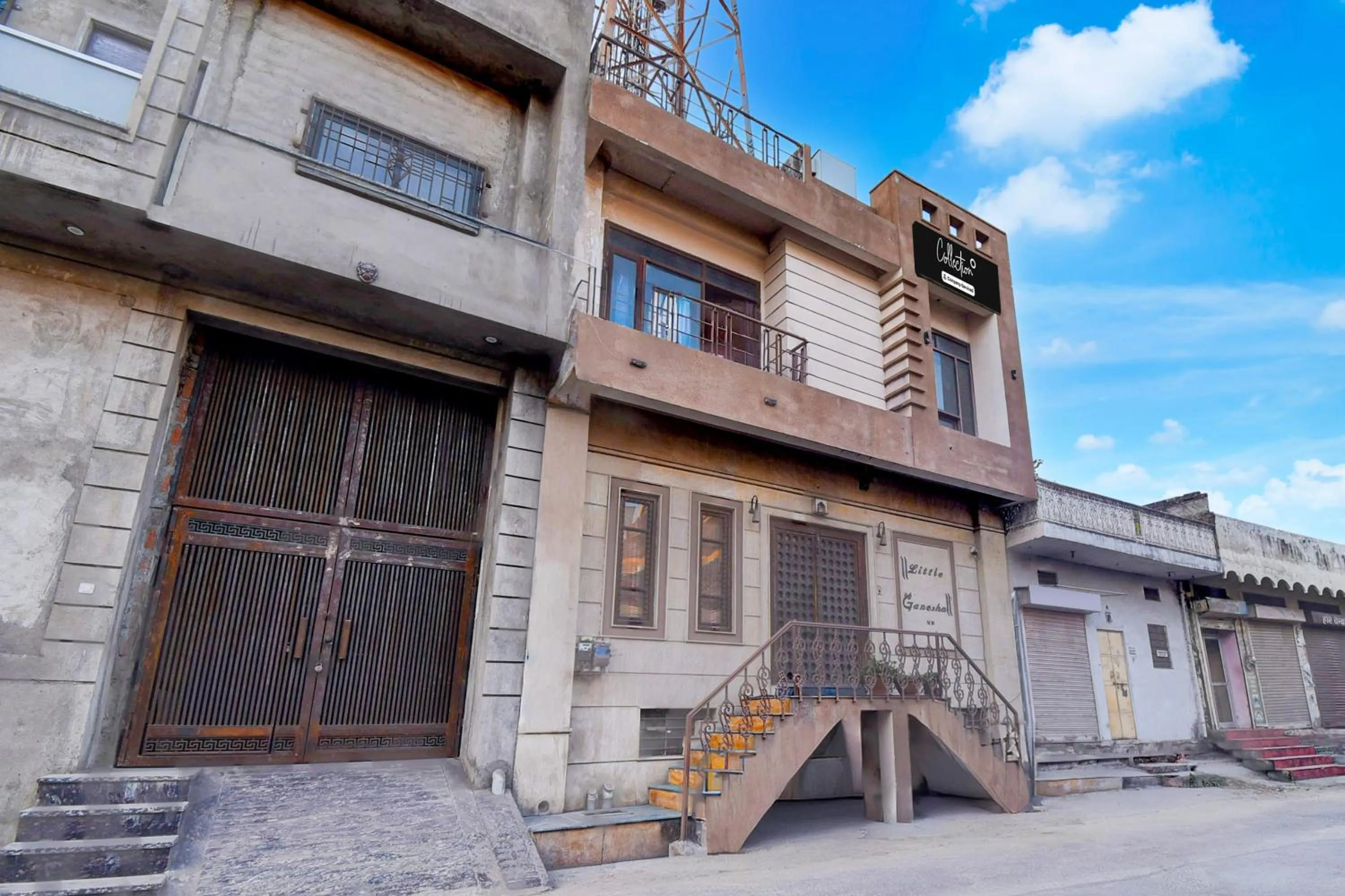 Facade/entrance in Super Collection O Jal Mahal Jaipur Formerly Little Ganesha Inn