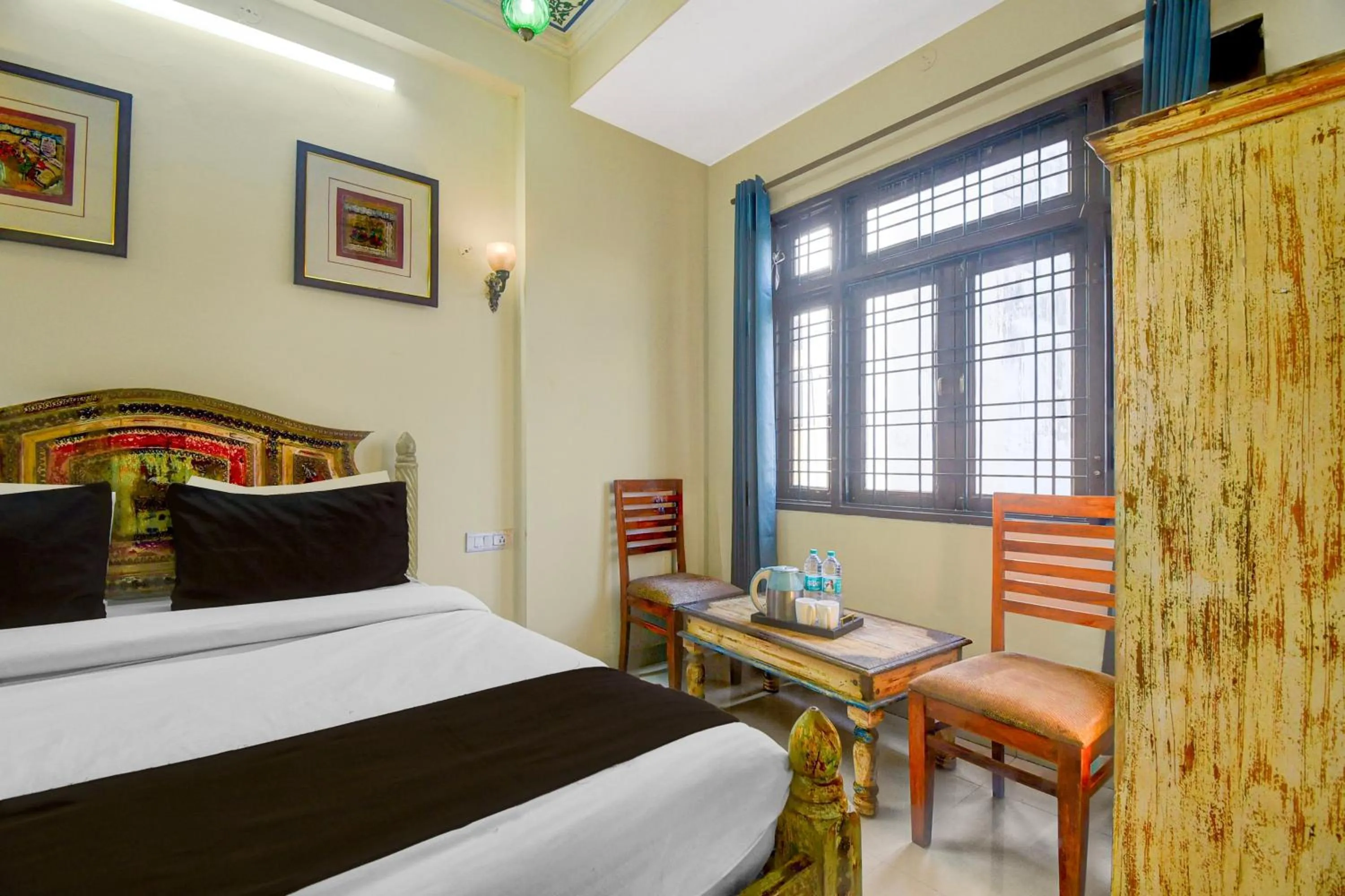 Bedroom, Bed in Super Collection O Jal Mahal Jaipur Formerly Little Ganesha Inn