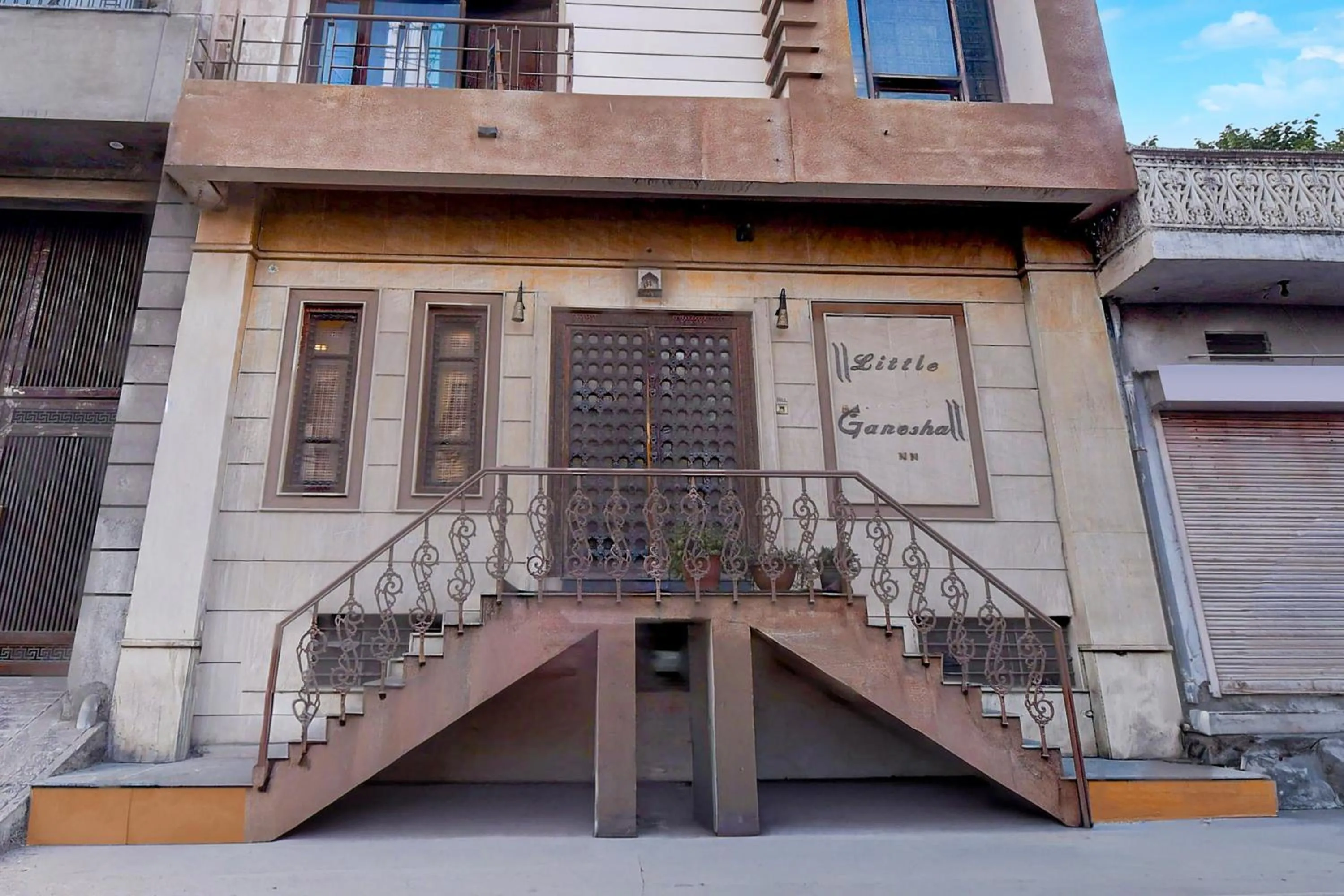 Facade/entrance in Super Collection O Jal Mahal Jaipur Formerly Little Ganesha Inn