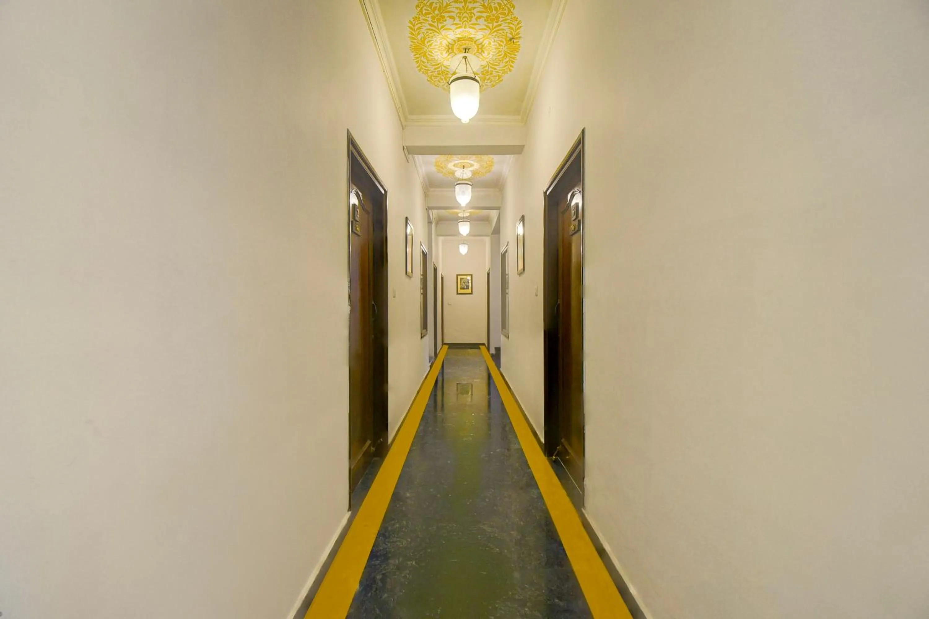 Lobby or reception in Super Collection O Jal Mahal Jaipur Formerly Little Ganesha Inn