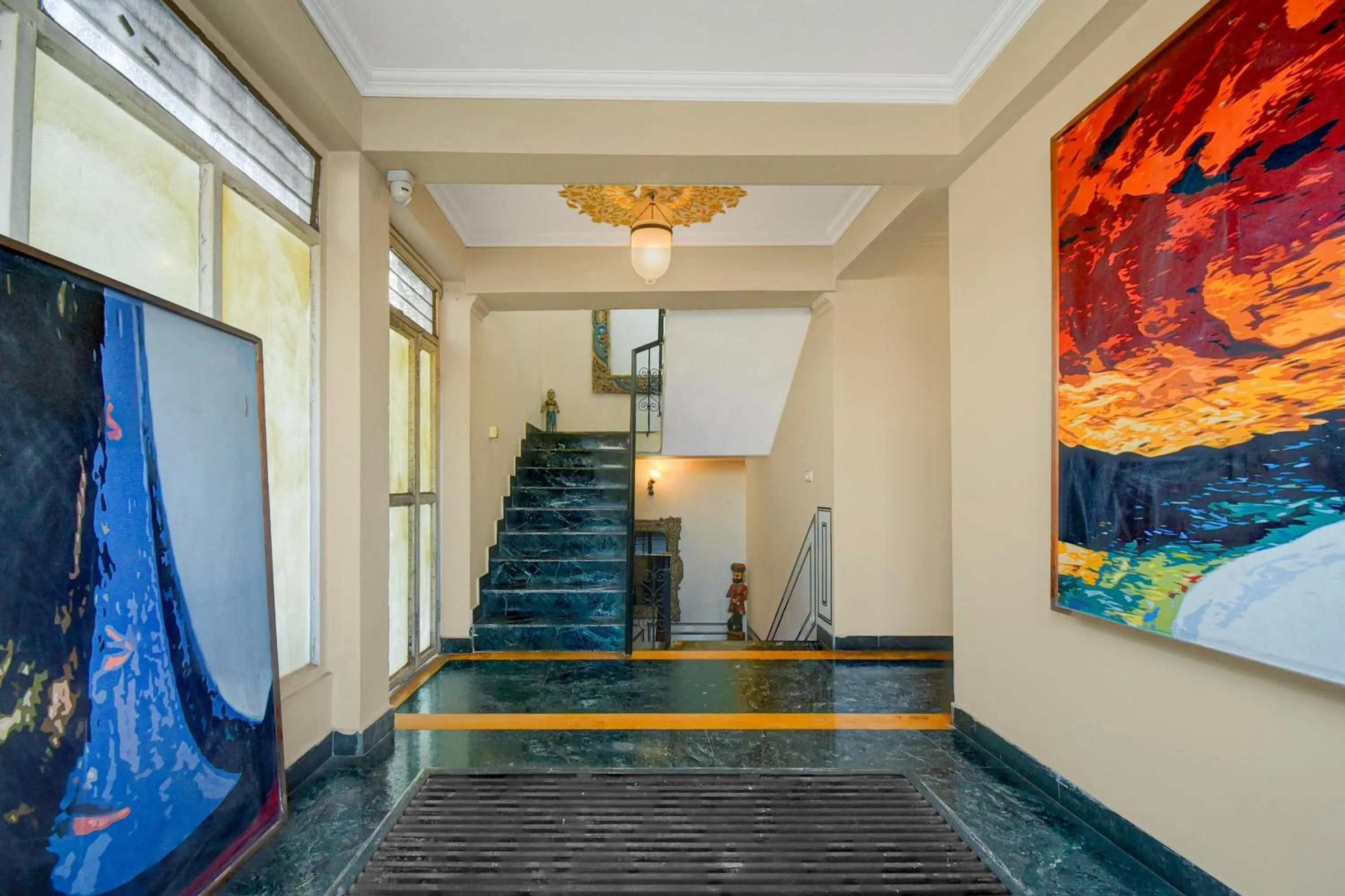 Lobby or reception in Super Collection O Jal Mahal Jaipur Formerly Little Ganesha Inn