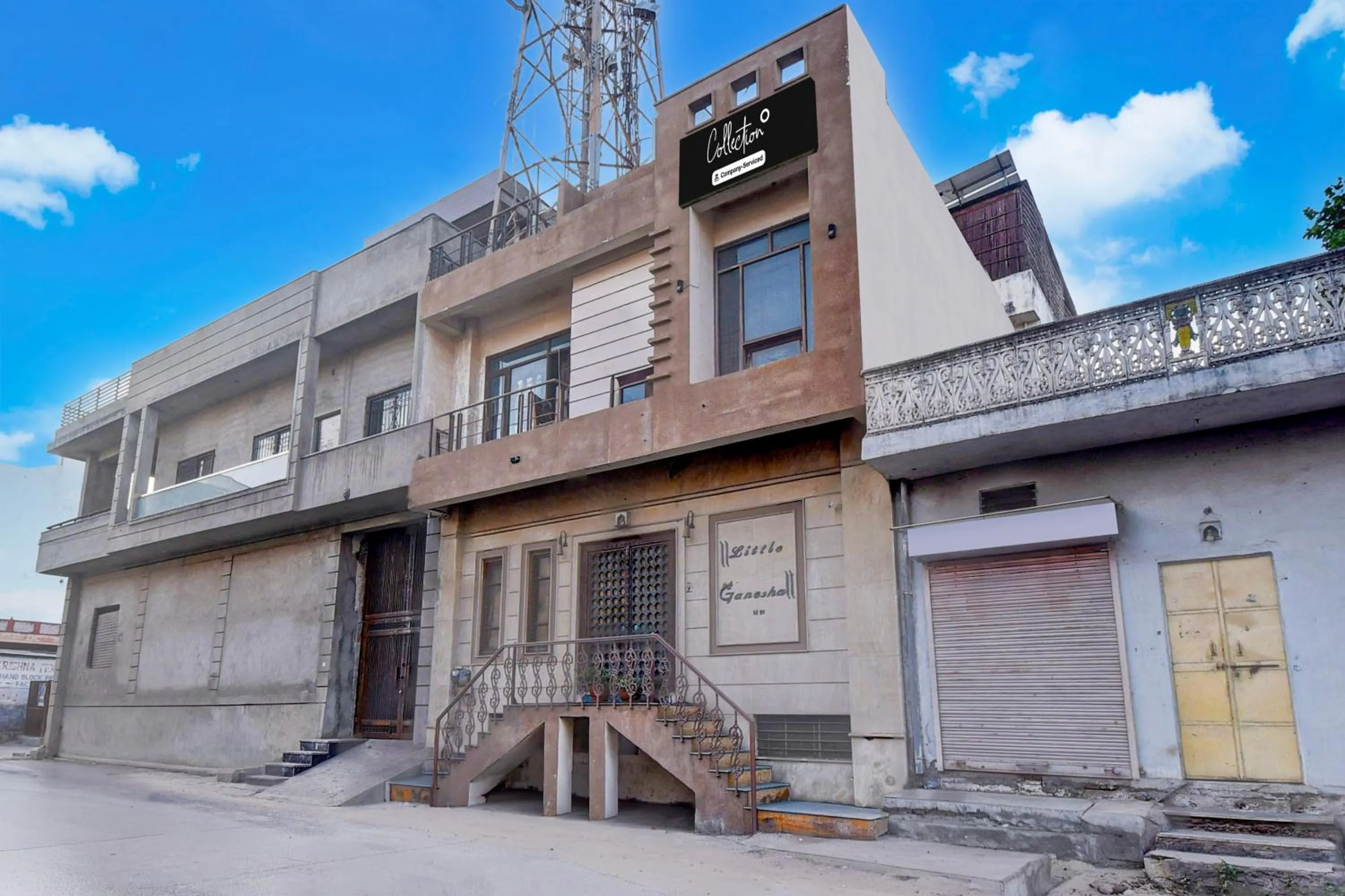 Facade/entrance in Super Collection O Jal Mahal Jaipur Formerly Little Ganesha Inn