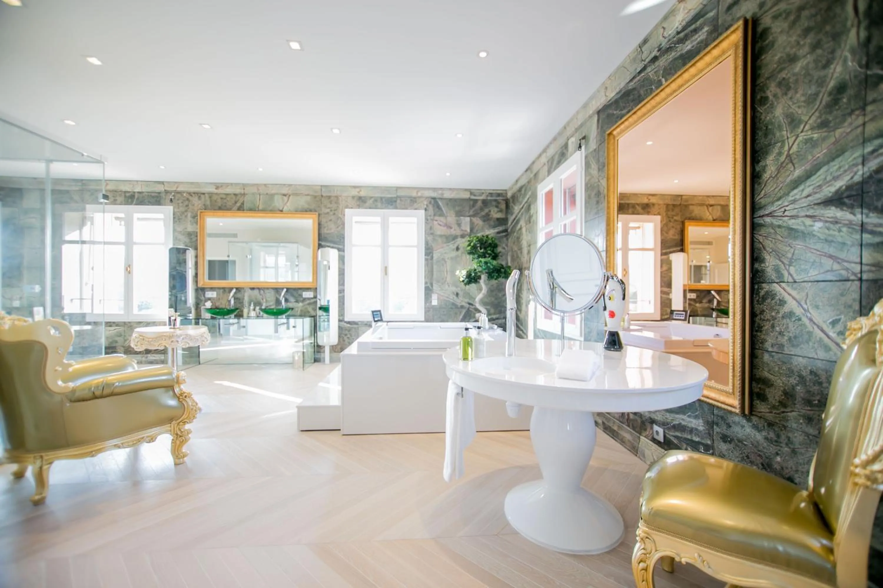 Bathroom in COMO Le Beauvallon - Golfe de Saint-Tropez