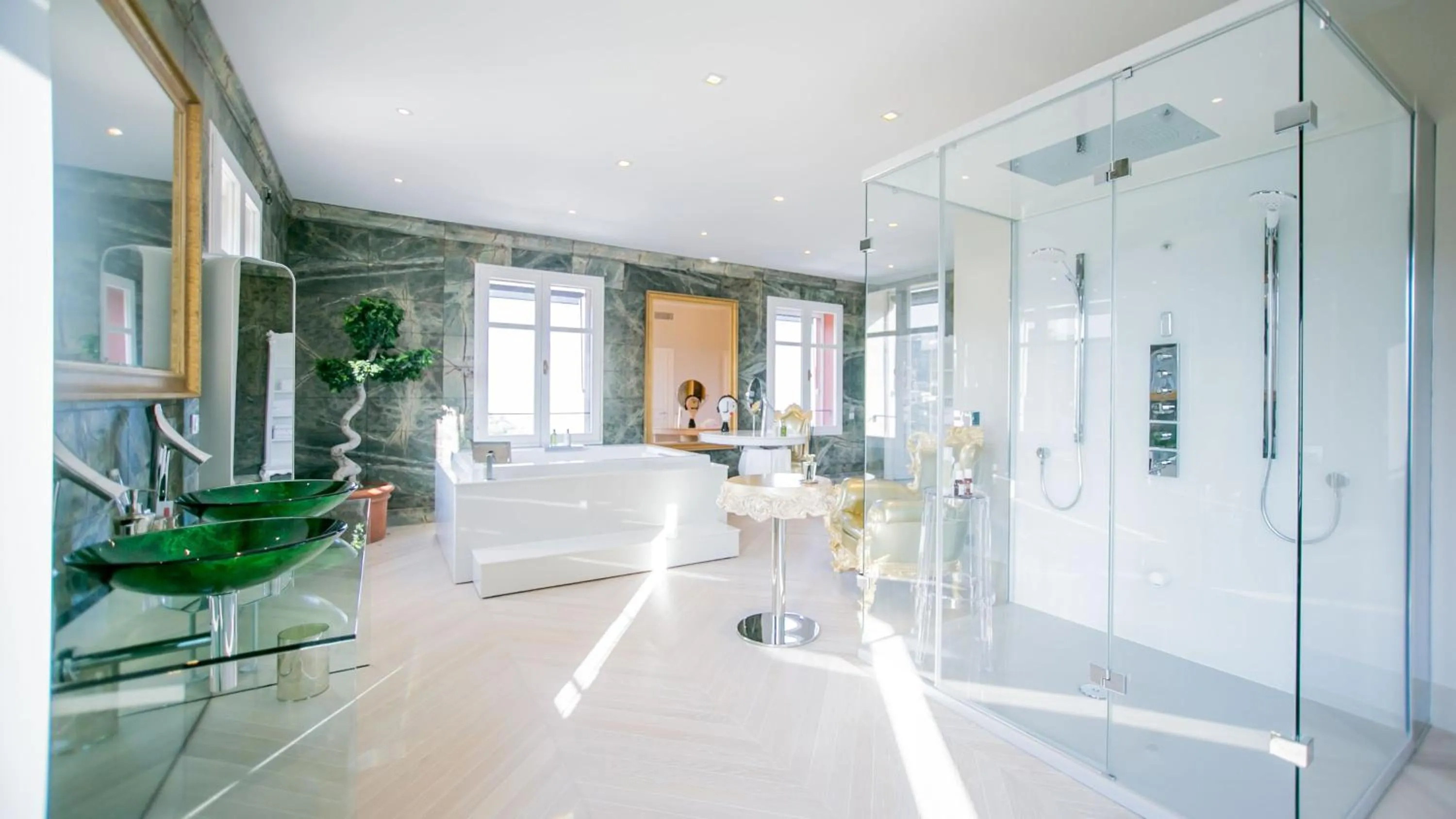 Bathroom in COMO Le Beauvallon - Golfe de Saint-Tropez