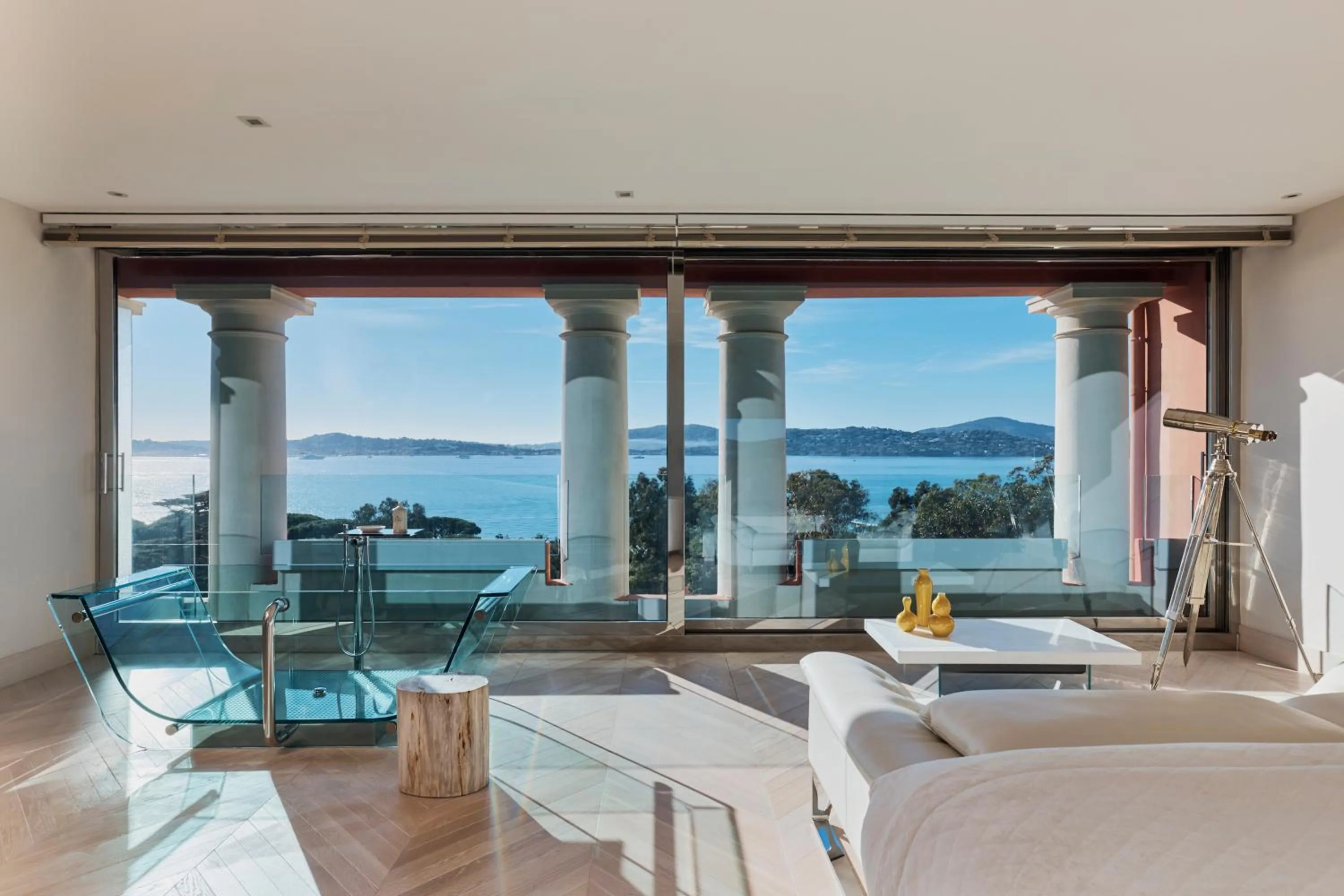 Photo of the whole room in COMO Le Beauvallon - Golfe de Saint-Tropez