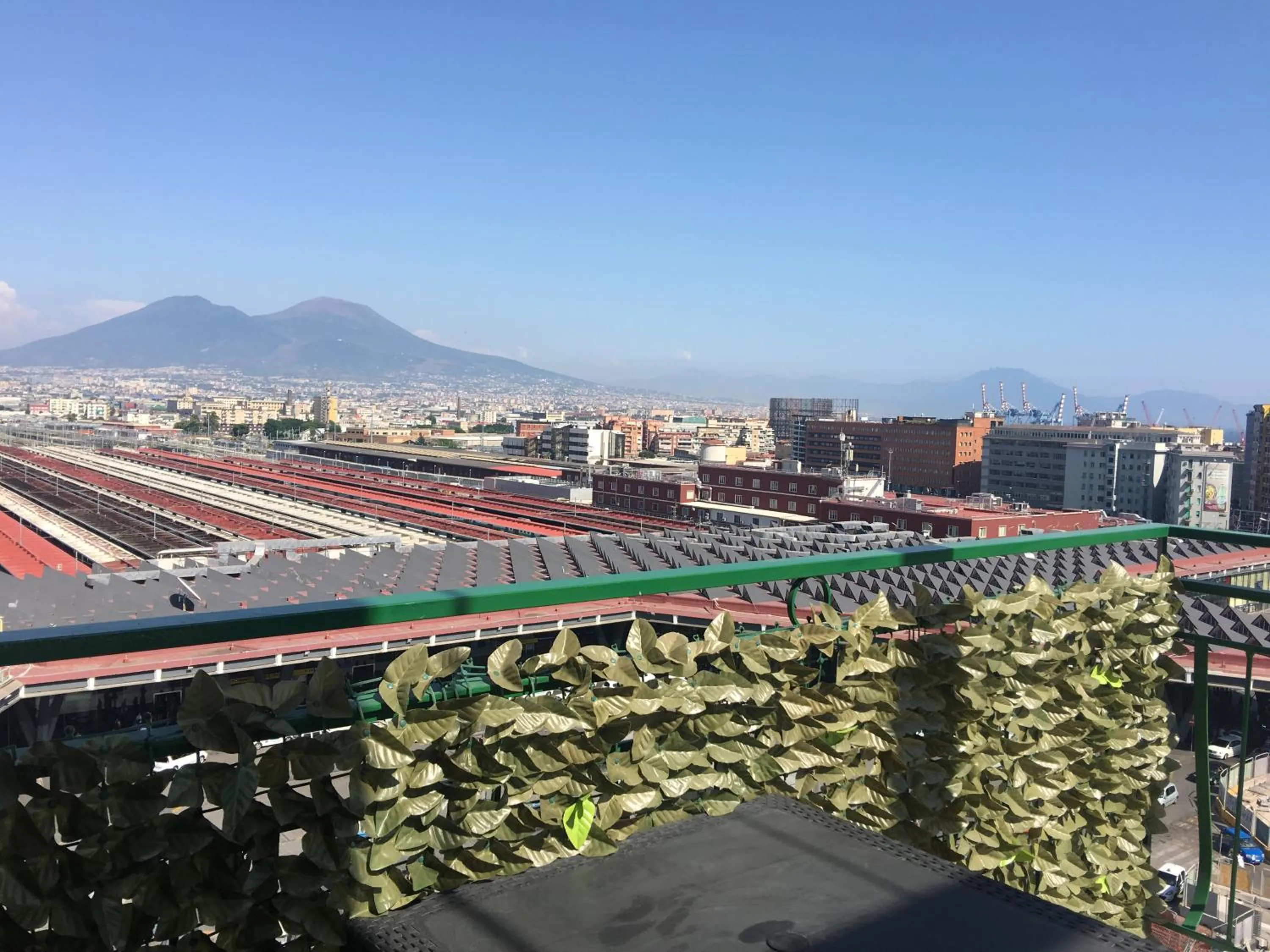 Property building in Top Floor Rentrooms Napoli