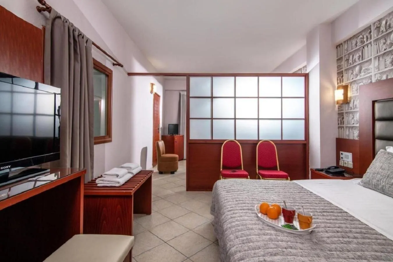 City Life Port Hotel