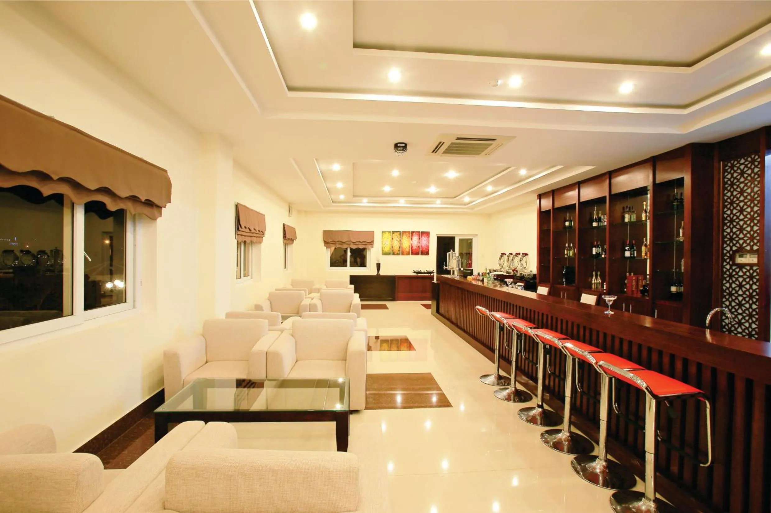 Lounge or bar in Ban Thach Riverside Hotel & Resort